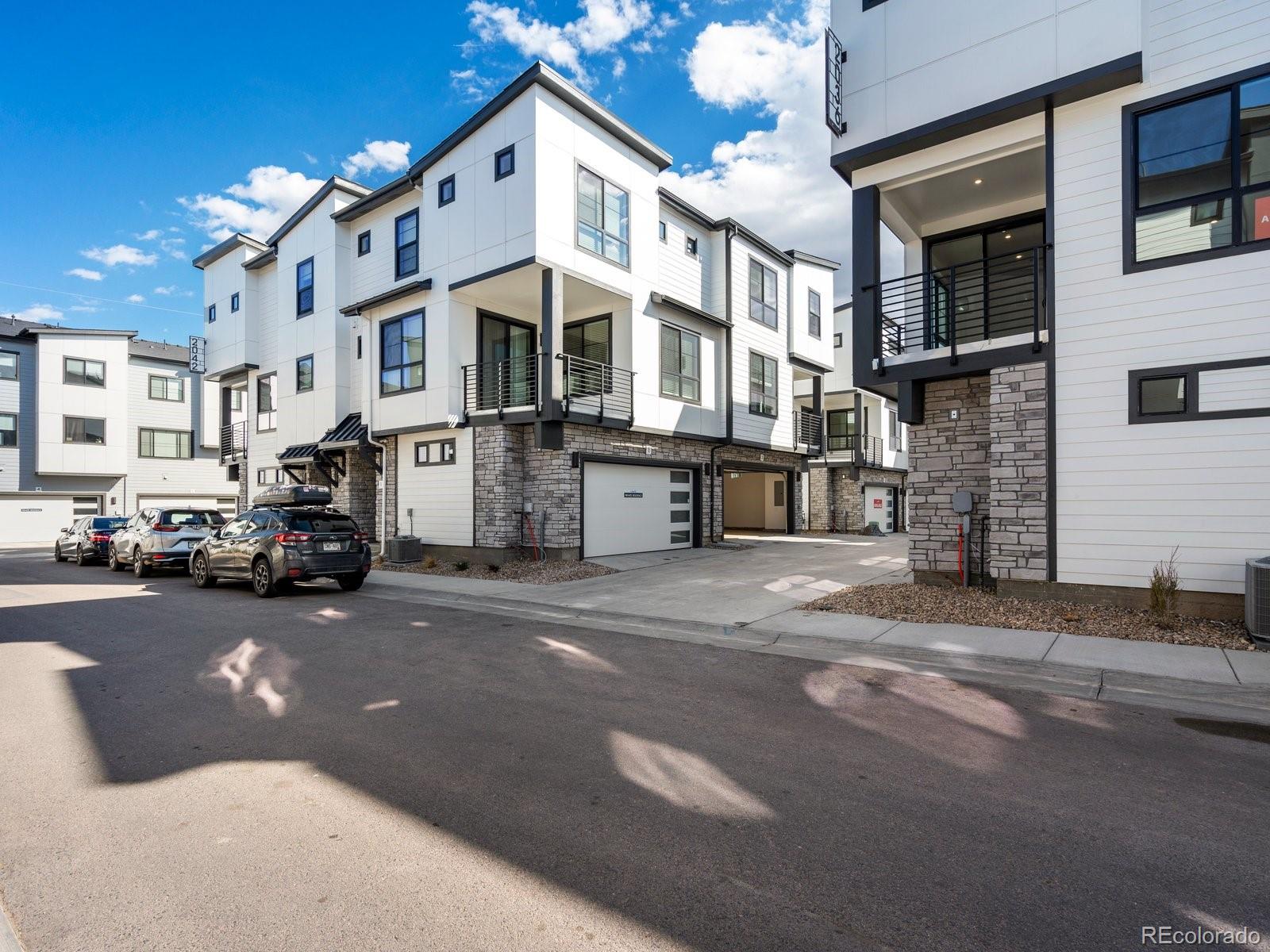 MLS Image #28 for 2060 s holly street 2,denver, Colorado