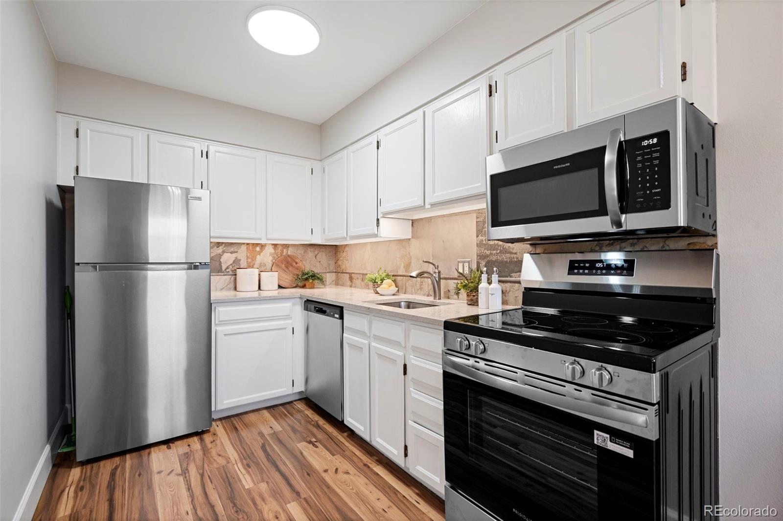 MLS Image #14 for 1243  gaylord street 502,denver, Colorado