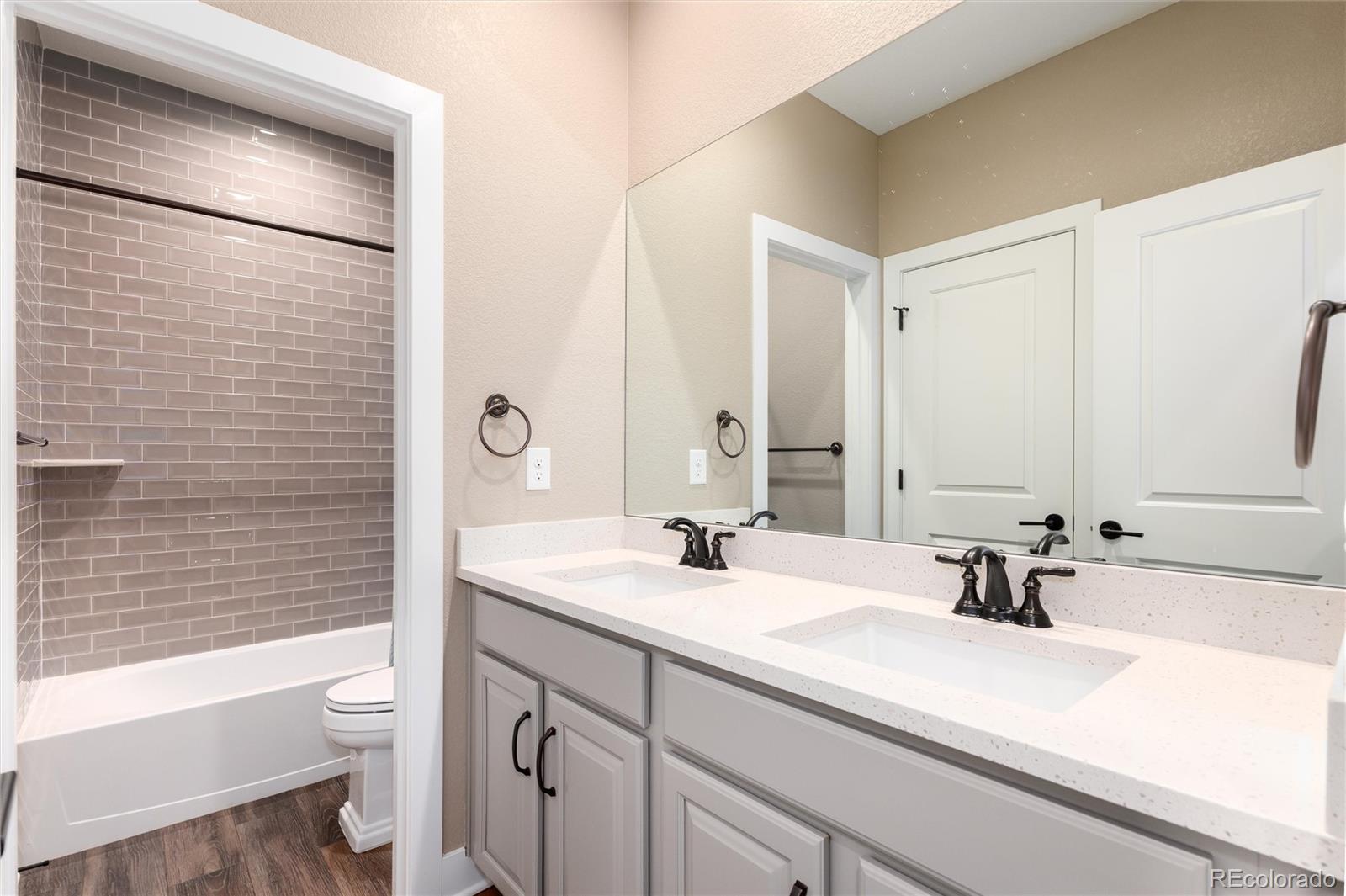 MLS Image #31 for 27643 e euclid drive,aurora, Colorado
