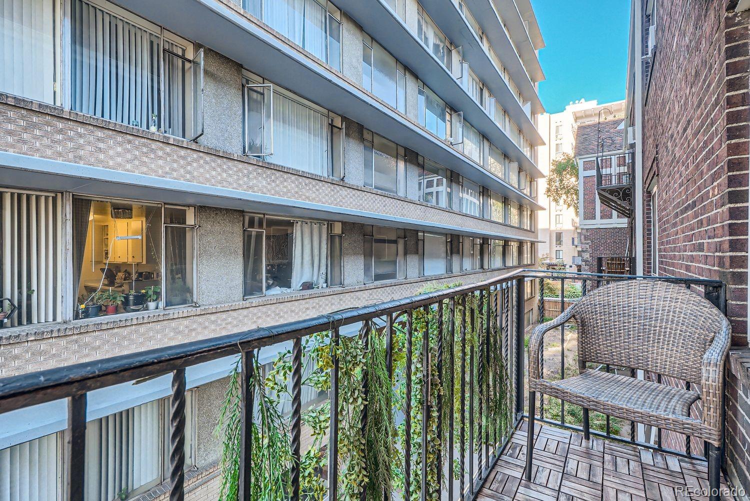 MLS Image #14 for 963 n logan street,denver, Colorado