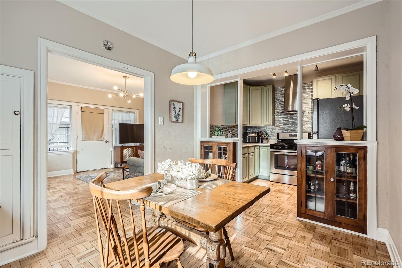 MLS Image #4 for 963 n logan street,denver, Colorado