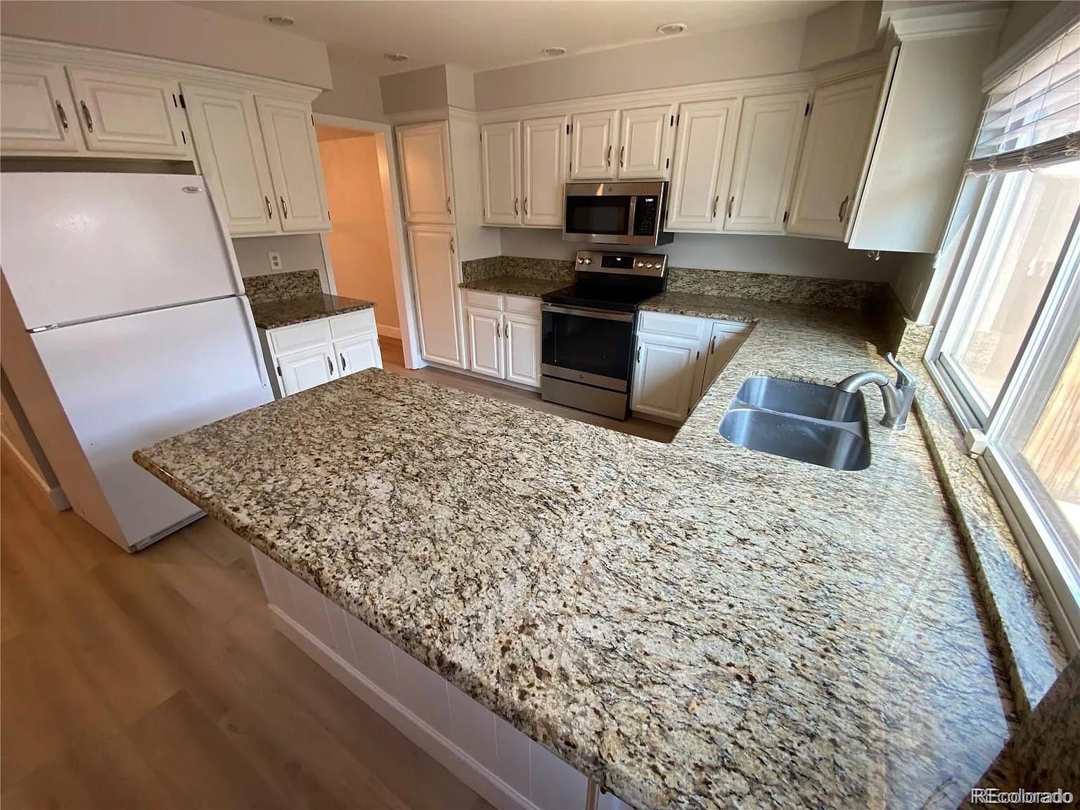 MLS Image #4 for 8328 e phillips place,centennial, Colorado