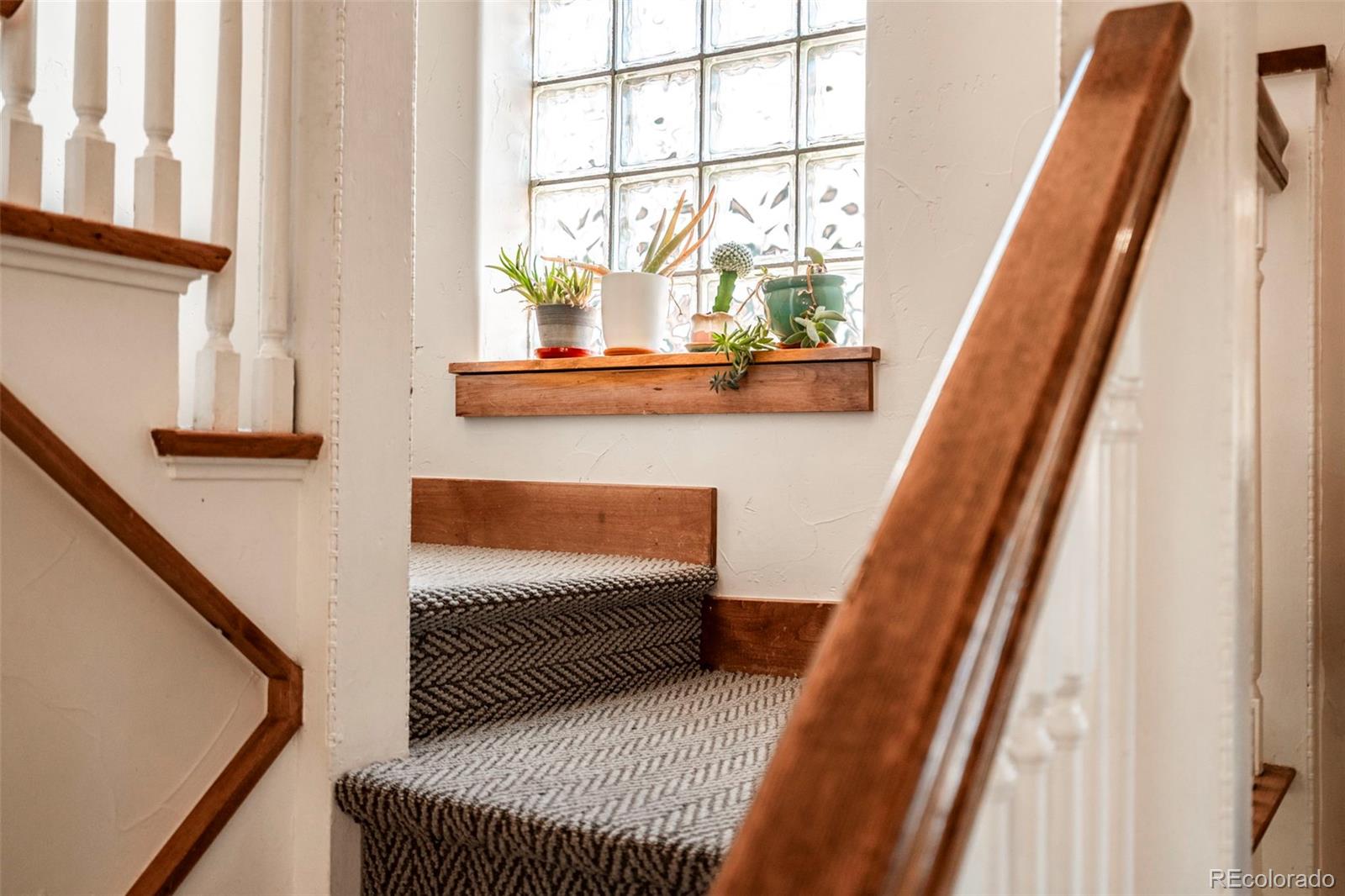 MLS Image #16 for 451 n pearl street,denver, Colorado
