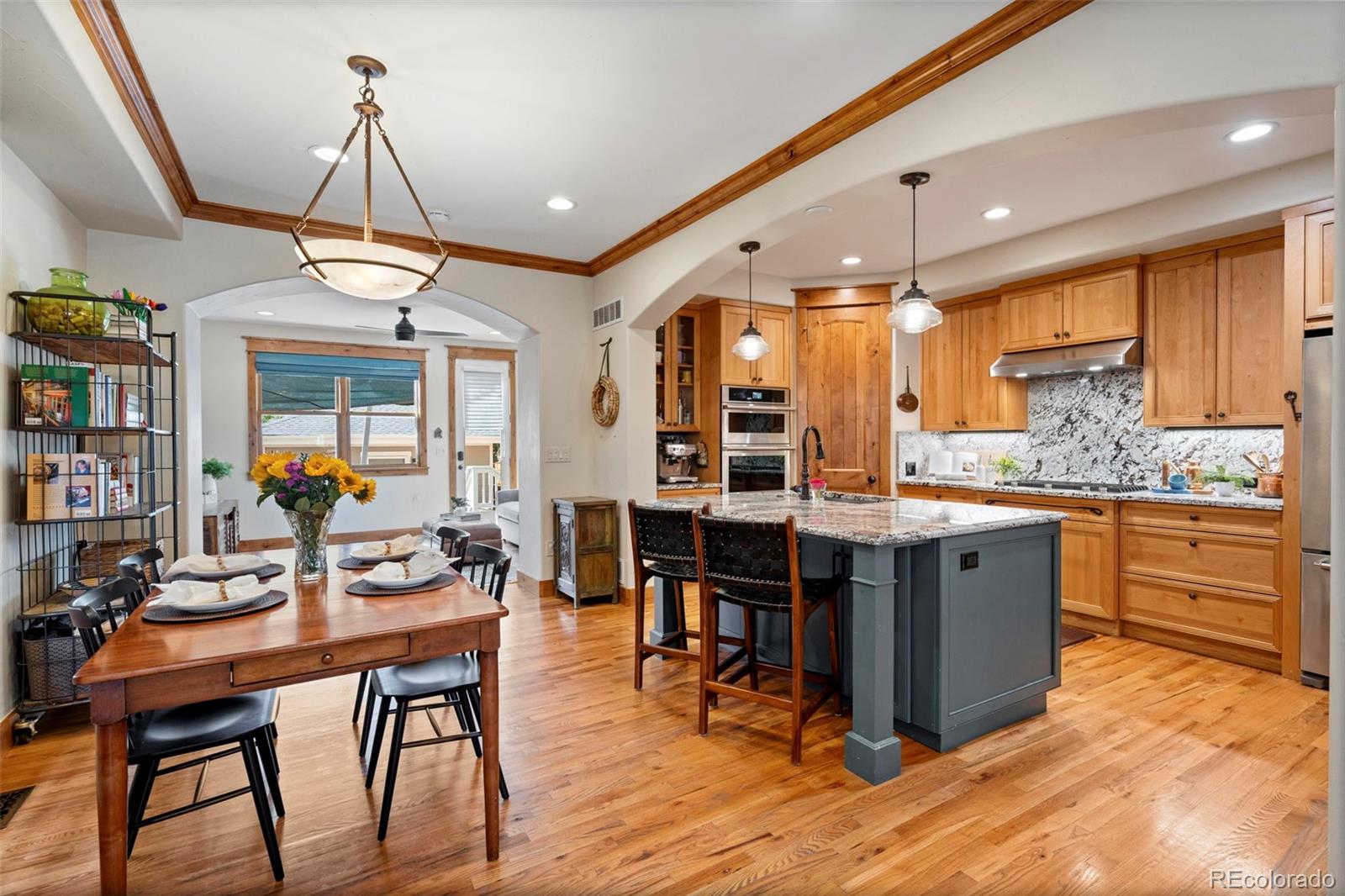 MLS Image #9 for 451 n pearl street,denver, Colorado