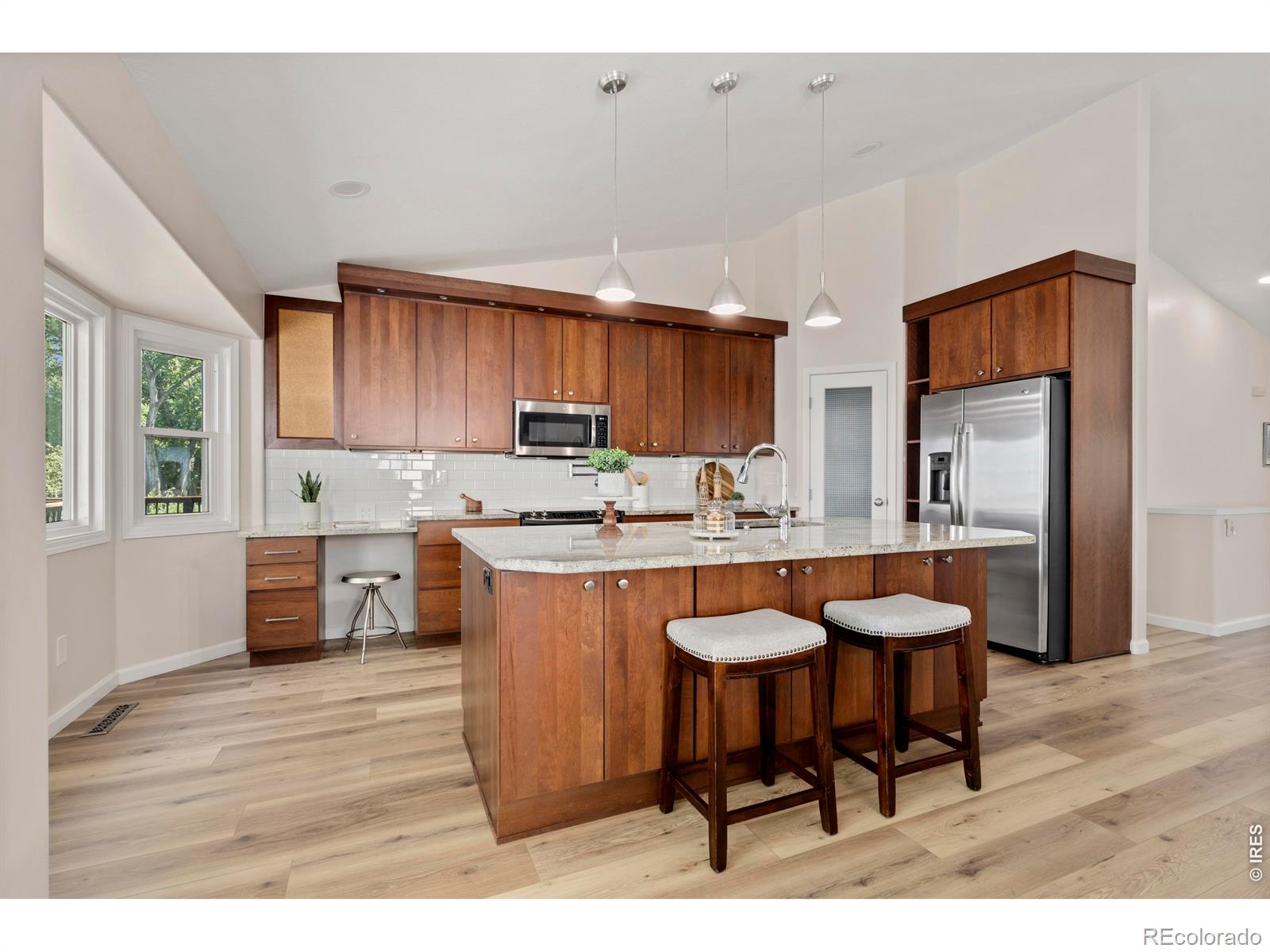 MLS Image #11 for 1493  park drive,loveland, Colorado
