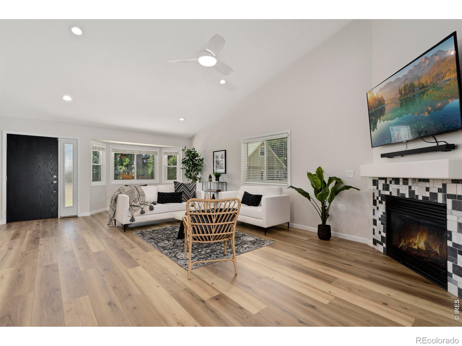 MLS Image #4 for 1493  park drive,loveland, Colorado