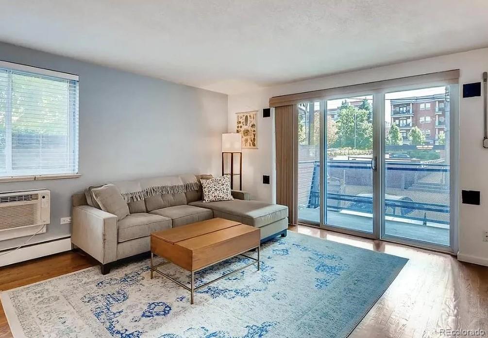 MLS Image #5 for 1336 n logan street 401,denver, Colorado