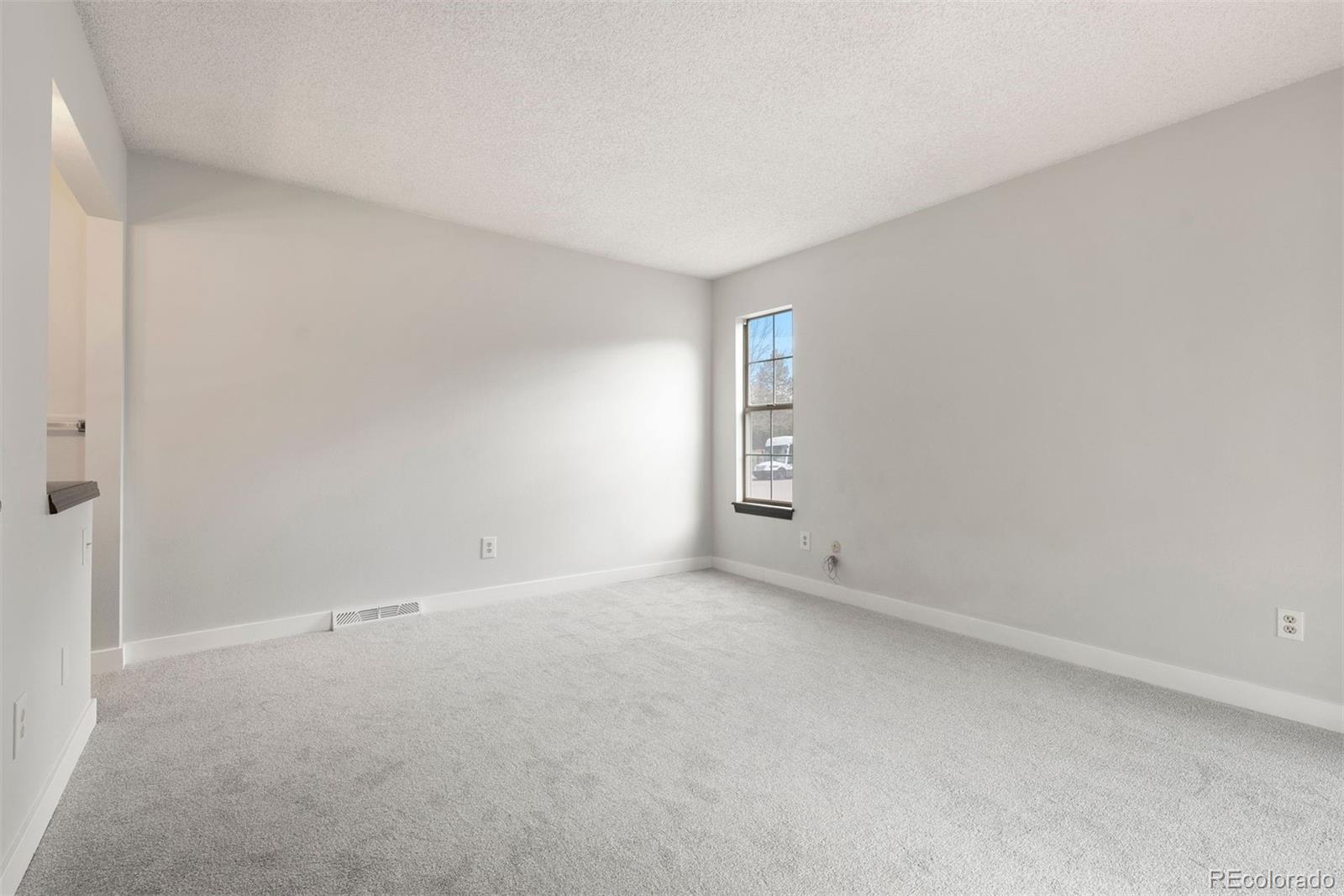 MLS Image #19 for 8742 e amherst drive a,denver, Colorado