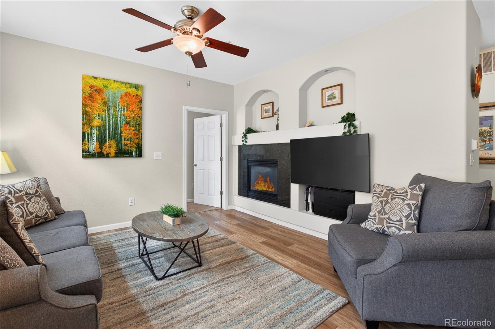 MLS Image #2 for 1509 s florence court,aurora, Colorado