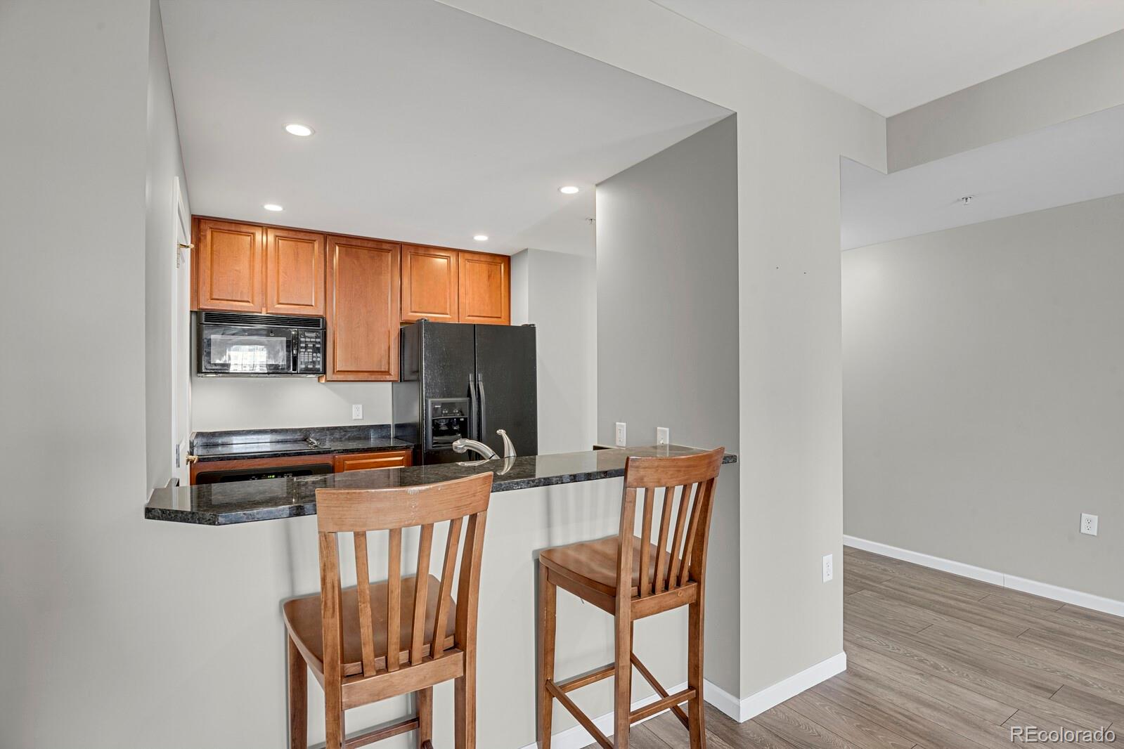 MLS Image #10 for 925 n lincoln street 8g,denver, Colorado