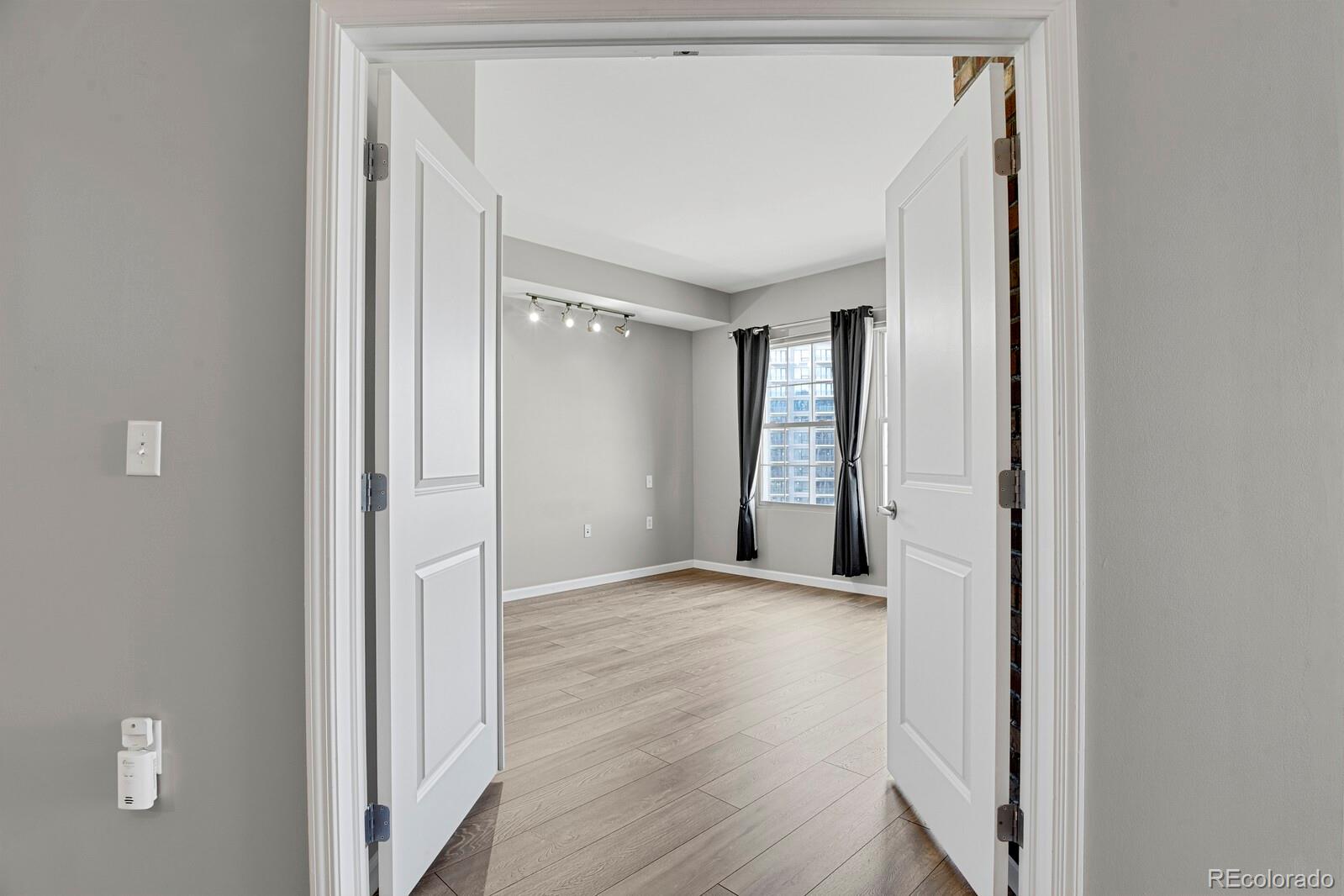 MLS Image #13 for 925 n lincoln street 8g,denver, Colorado