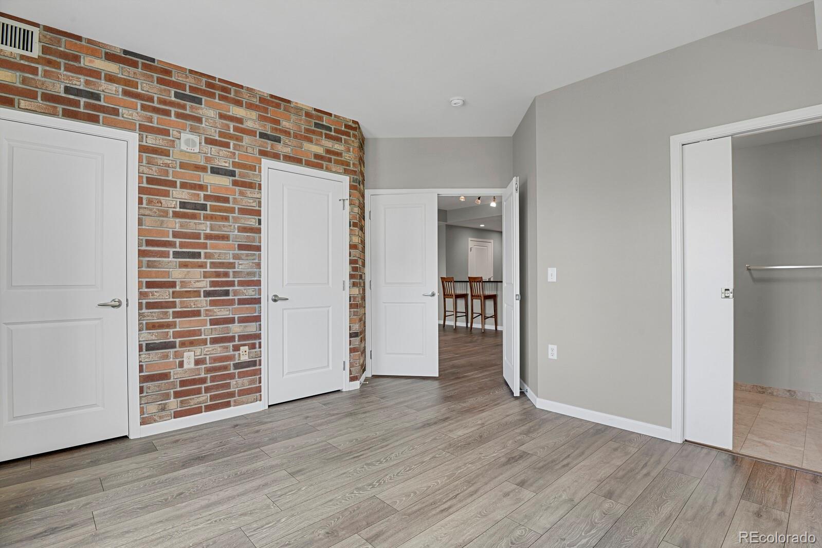 MLS Image #17 for 925 n lincoln street 8g,denver, Colorado