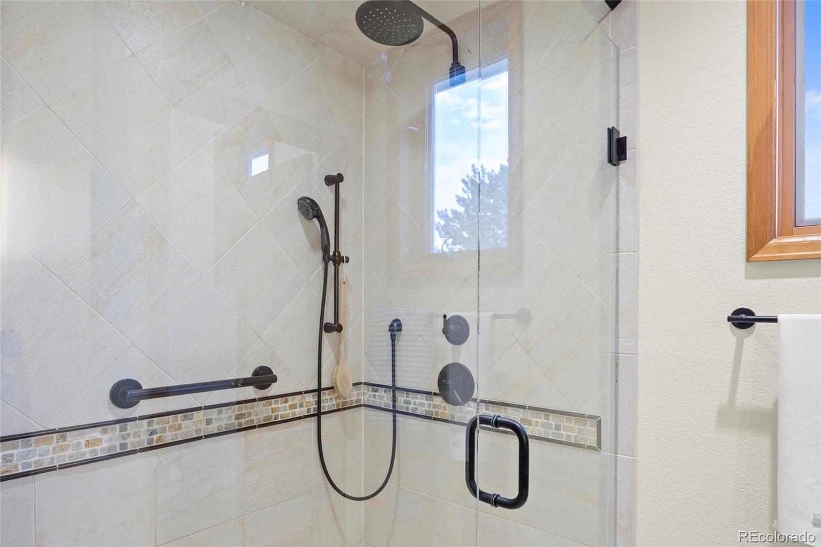 MLS Image #20 for 5355  highlands drive,longmont, Colorado