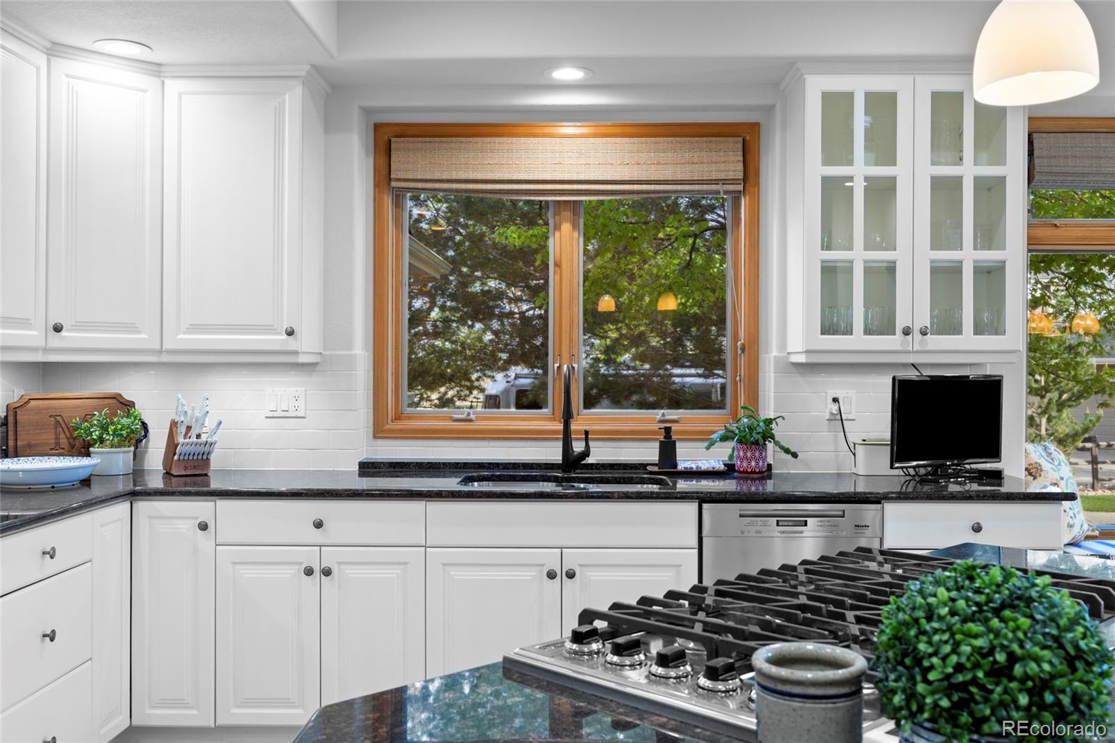 MLS Image #8 for 5355  highlands drive,longmont, Colorado