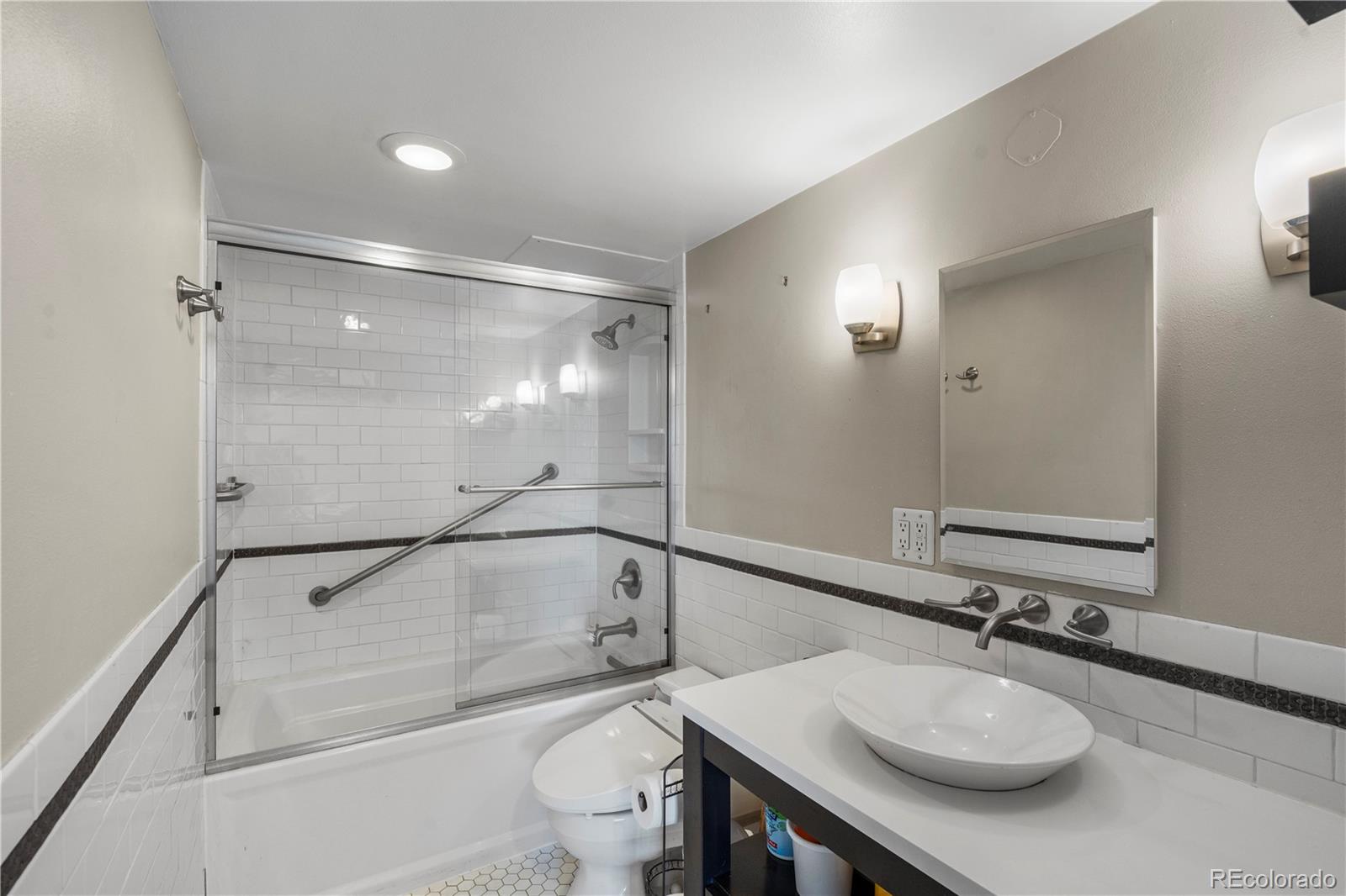 MLS Image #19 for 800 n washington street 401,denver, Colorado