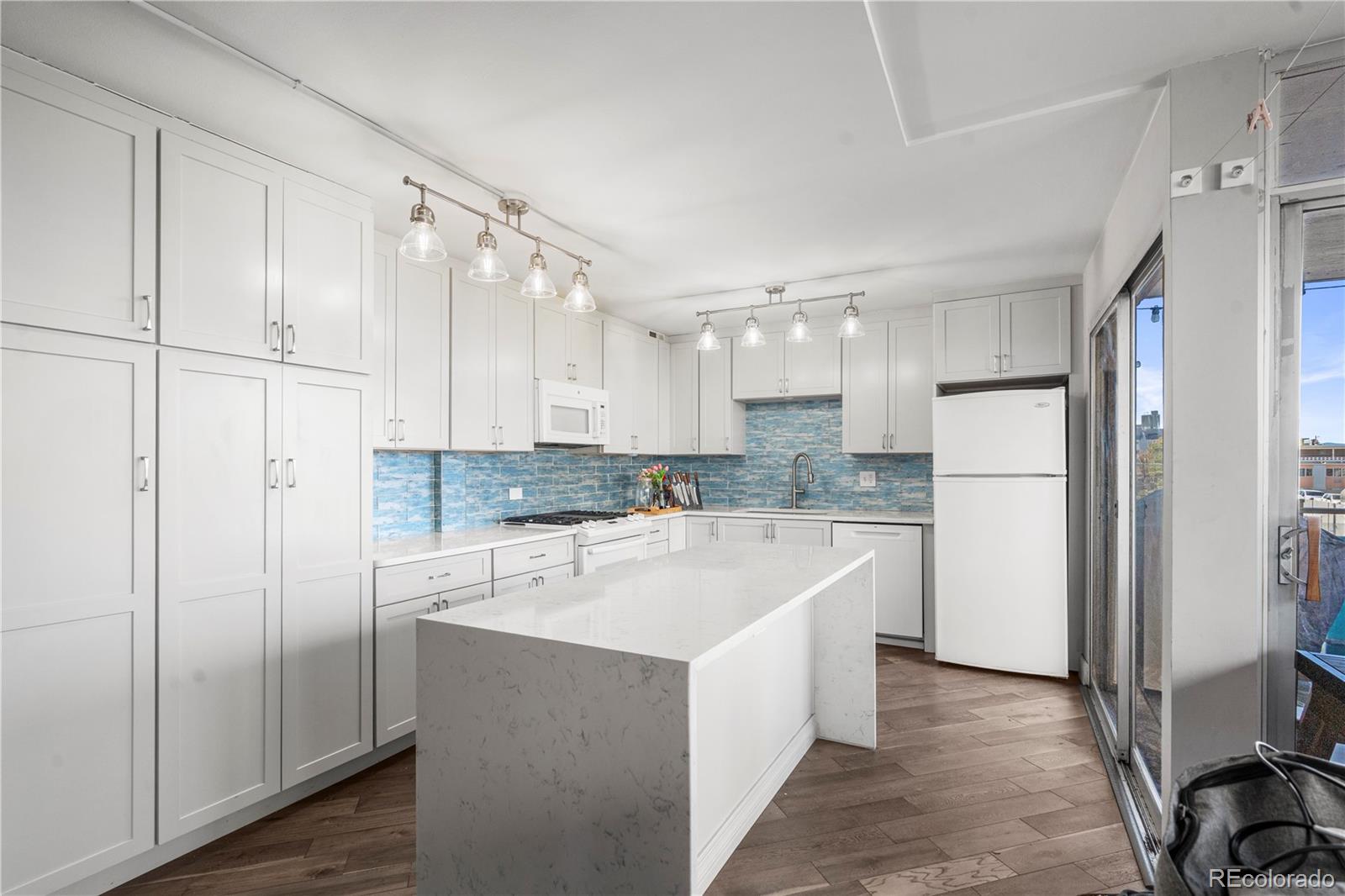 MLS Image #3 for 800 n washington street 401,denver, Colorado