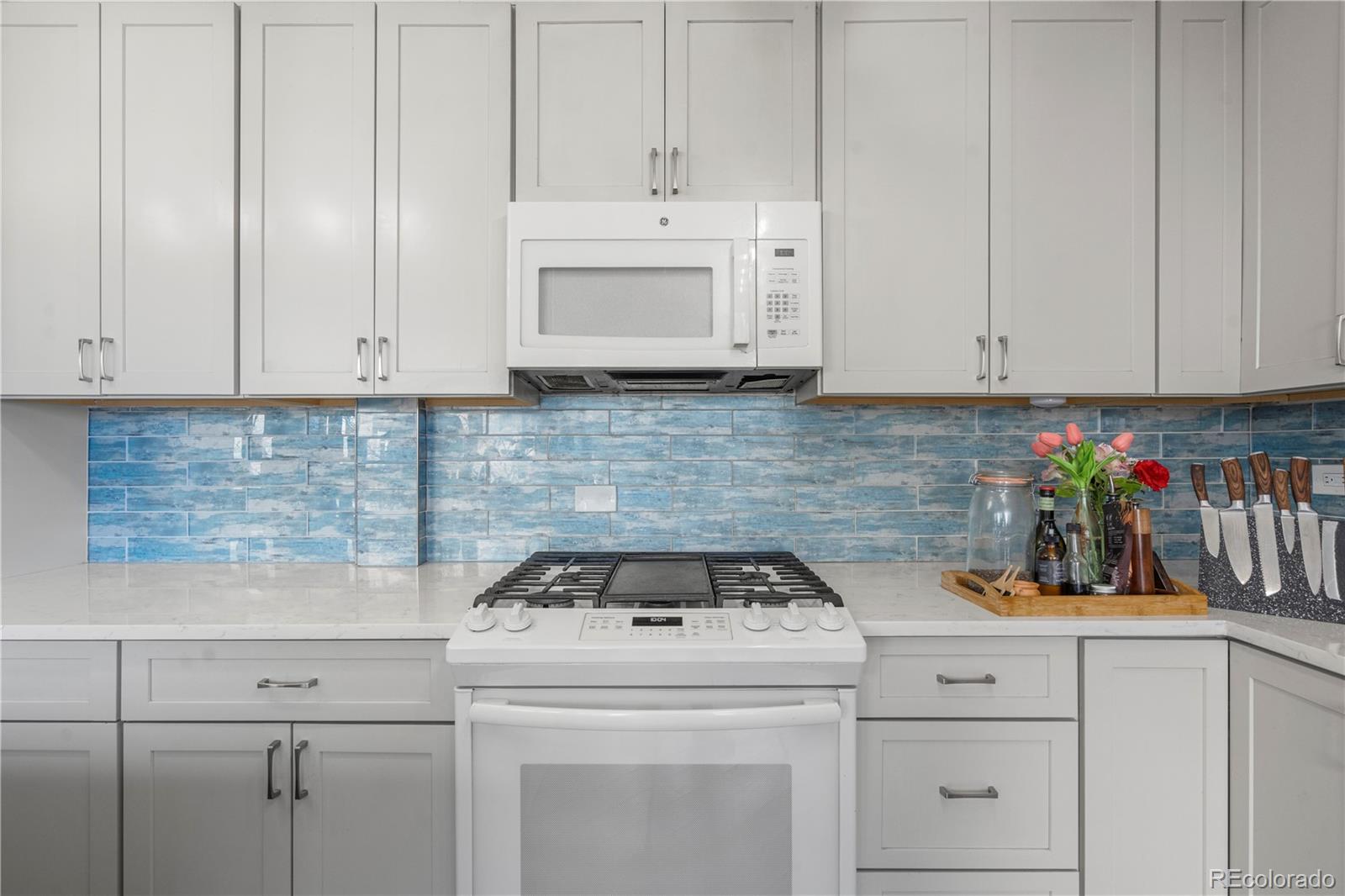 MLS Image #4 for 800 n washington street 401,denver, Colorado