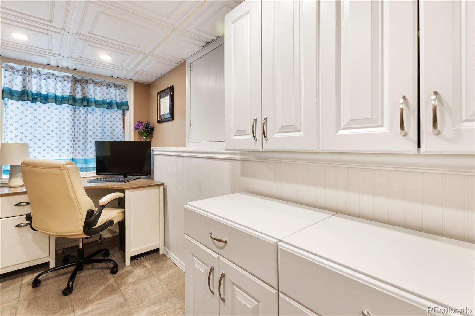 MLS Image #13 for 901  wilson drive,florissant, Colorado