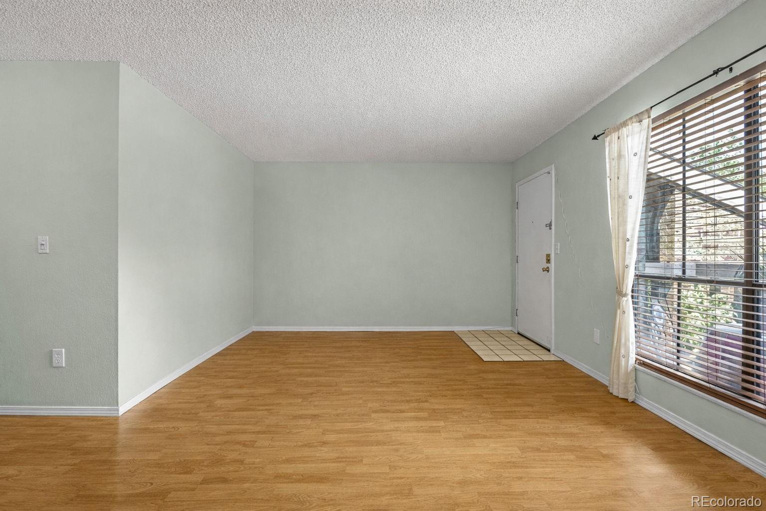 MLS Image #6 for 3550 s harlan street,denver, Colorado