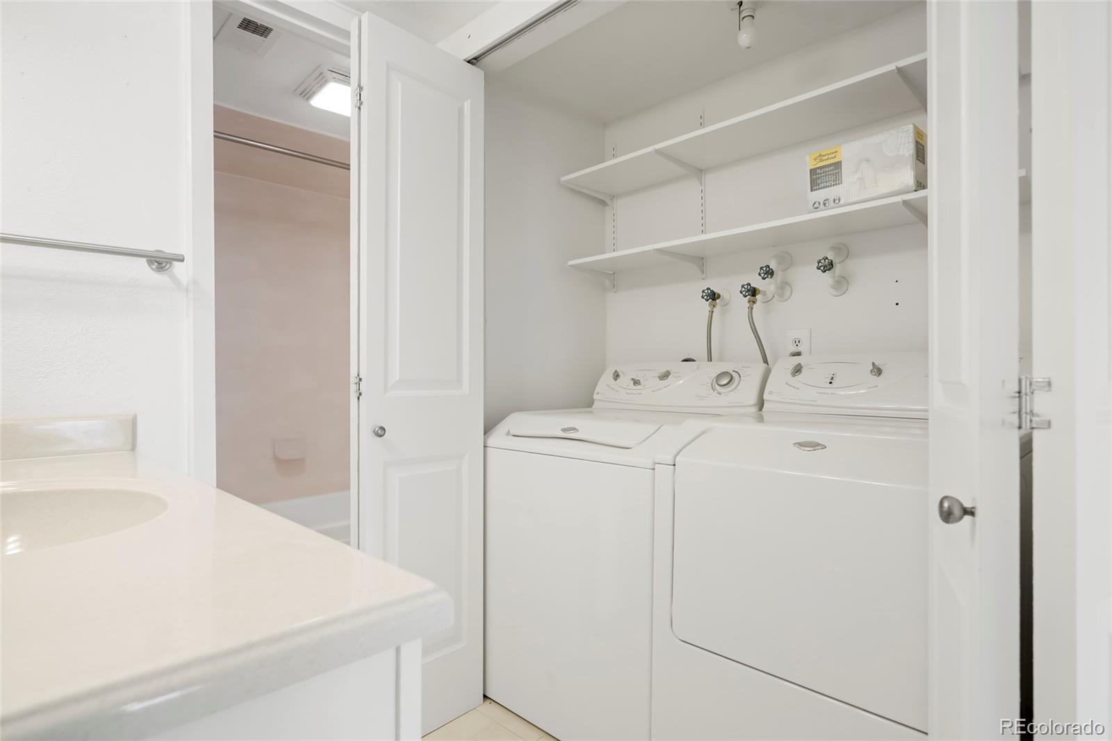 MLS Image #13 for 2525 s dayton way,denver, Colorado