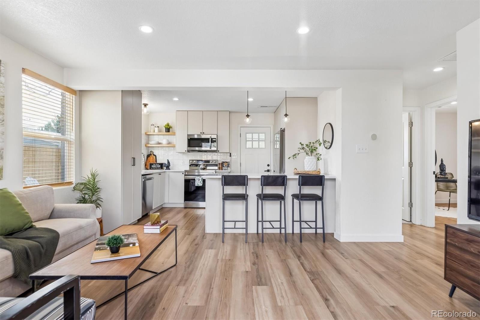 MLS Image #12 for 3615 n saint paul street,denver, Colorado