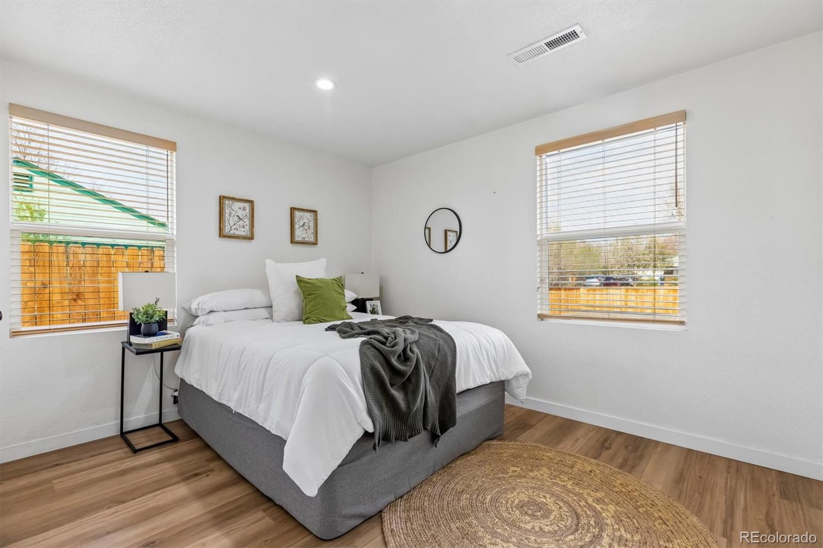 MLS Image #14 for 3615 n saint paul street,denver, Colorado
