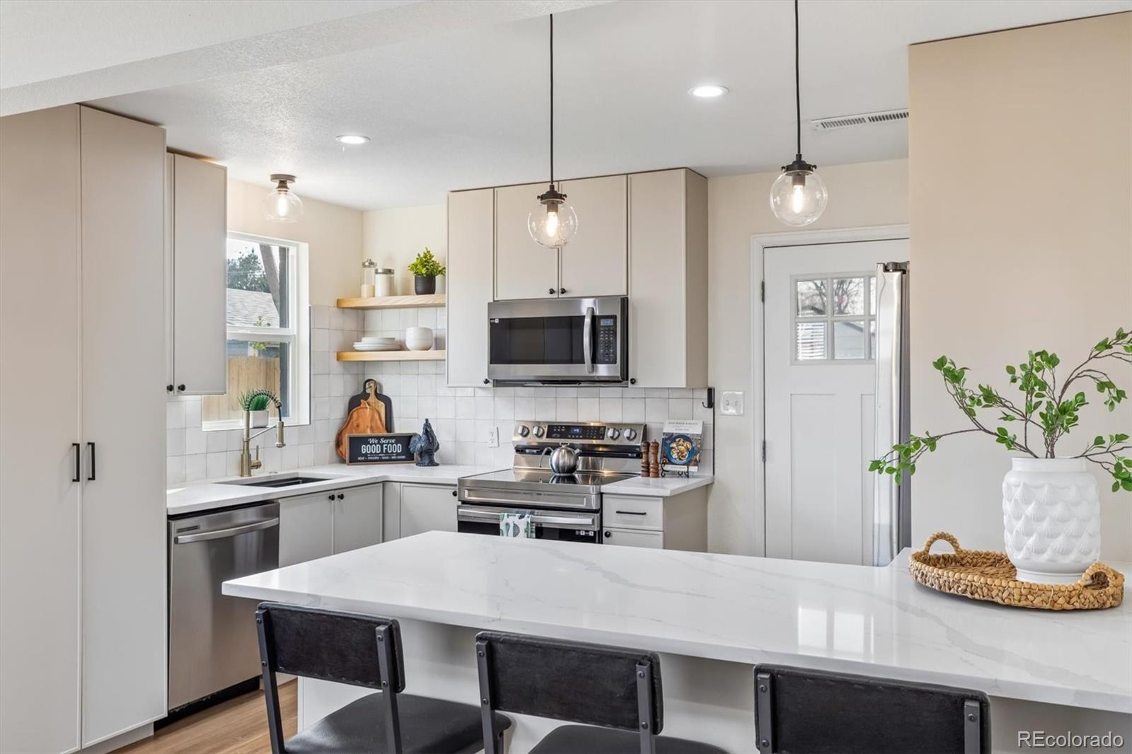 MLS Image #5 for 3615 n saint paul street,denver, Colorado