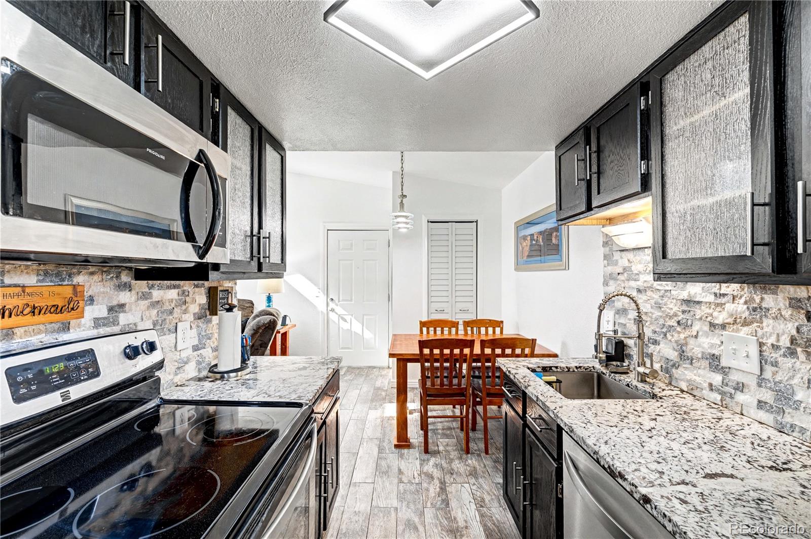 MLS Image #13 for 1358 s irving street,denver, Colorado