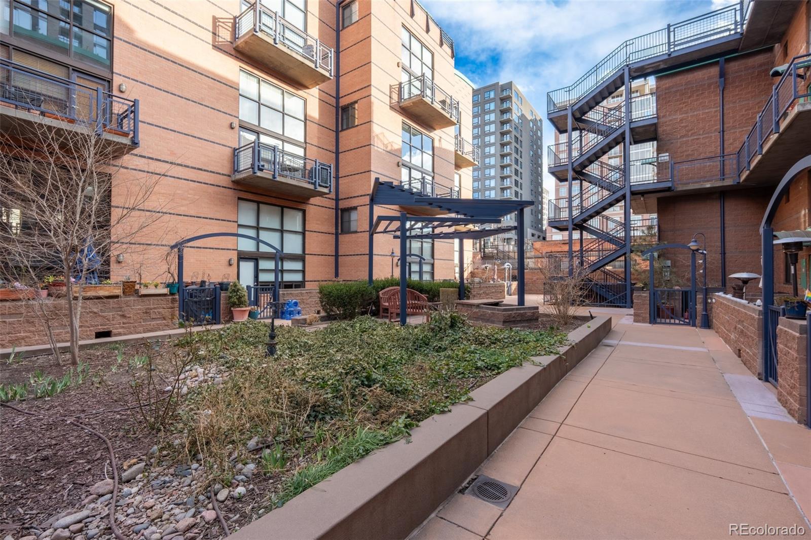 MLS Image #25 for 930  acoma street,denver, Colorado