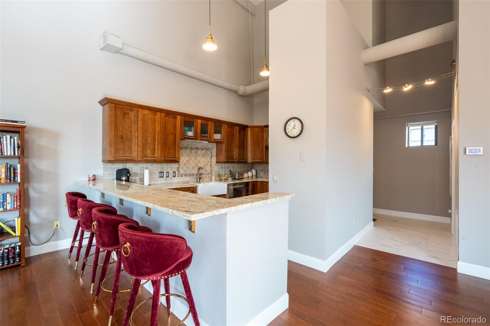 MLS Image #4 for 930  acoma street,denver, Colorado