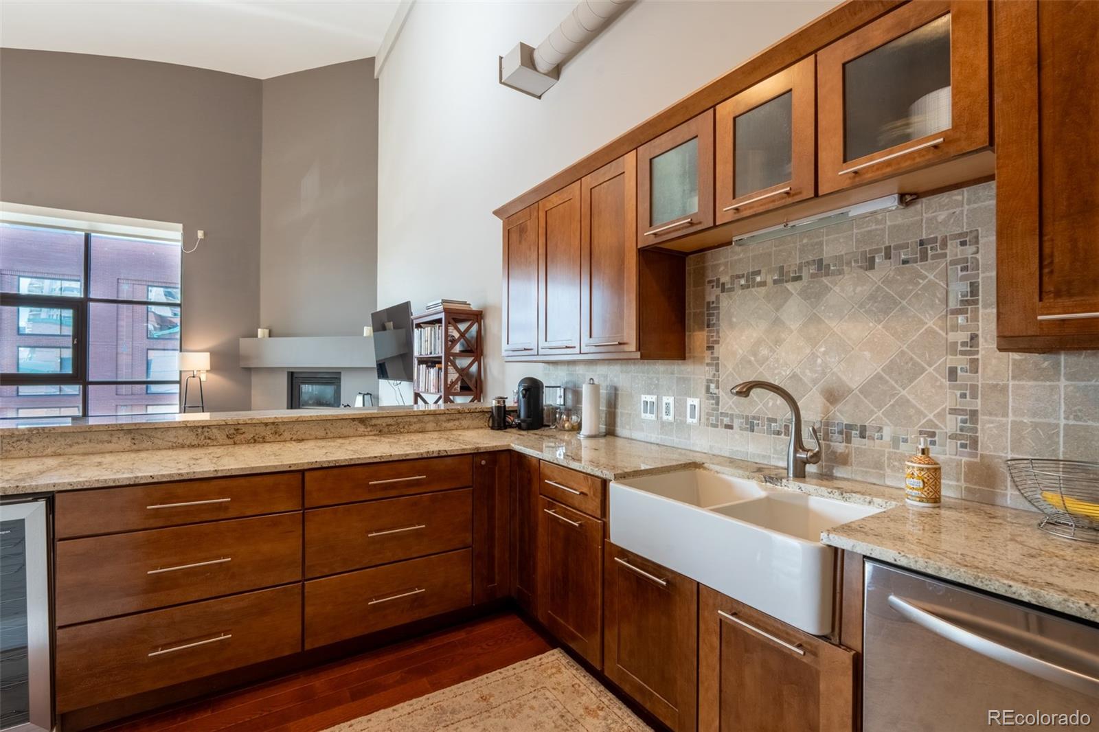 MLS Image #7 for 930  acoma street,denver, Colorado