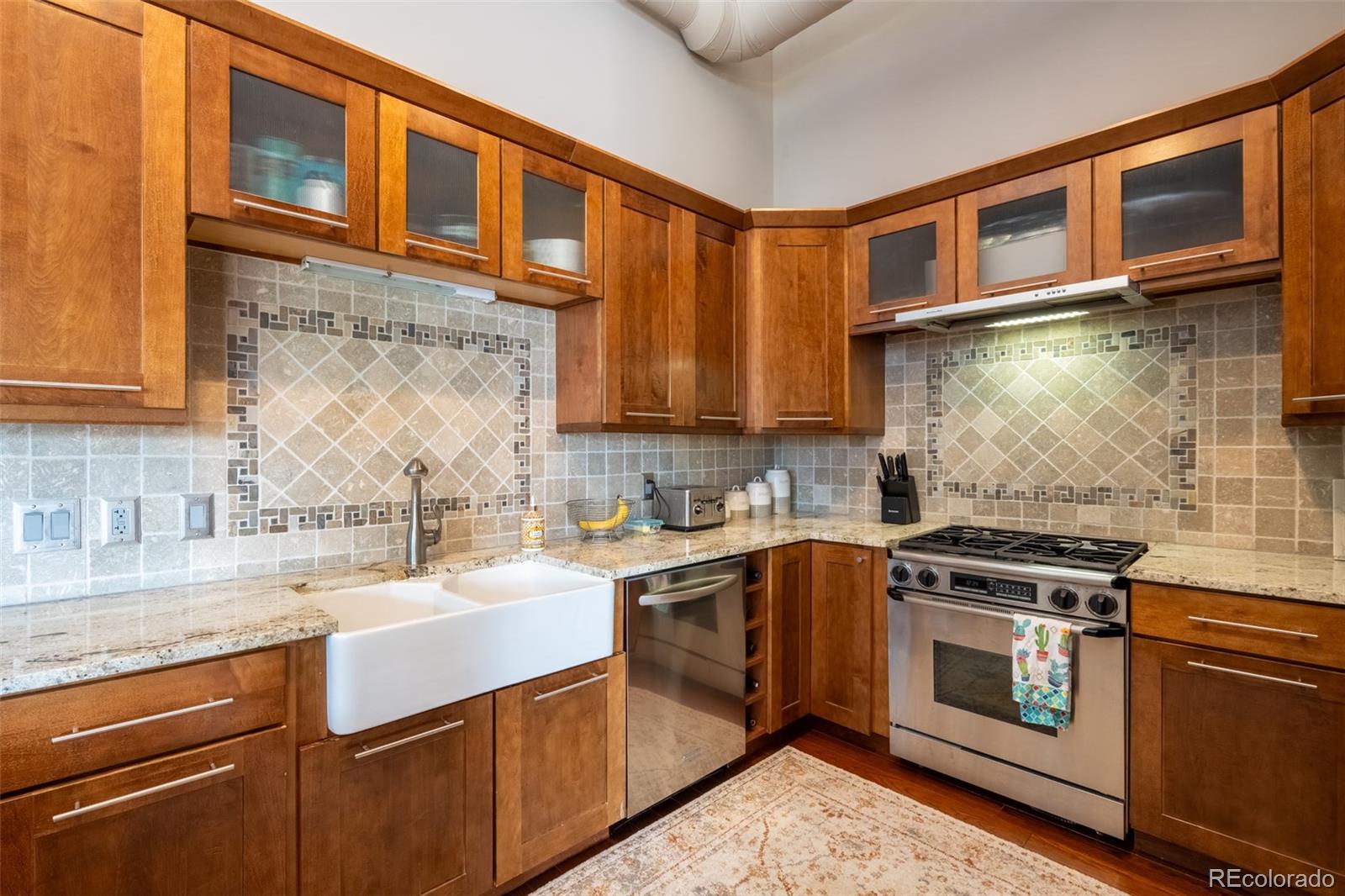 MLS Image #8 for 930  acoma street,denver, Colorado