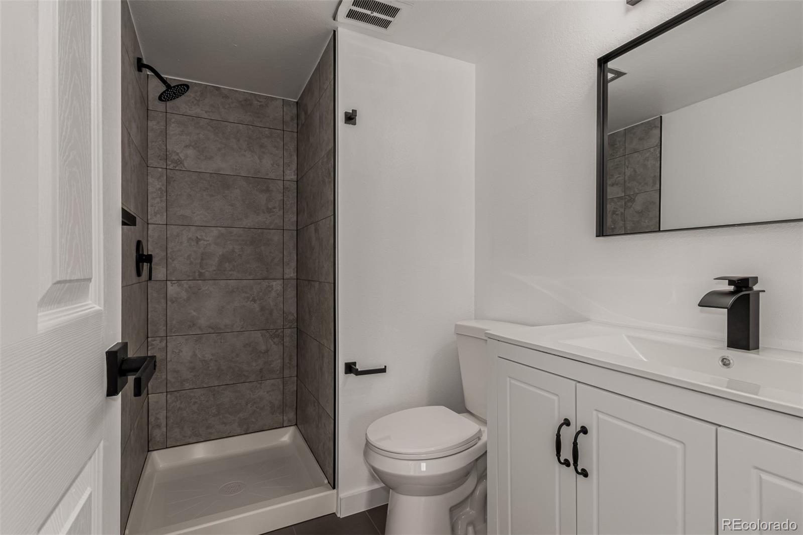 MLS Image #13 for 3371 s monaco parkway a,denver, Colorado