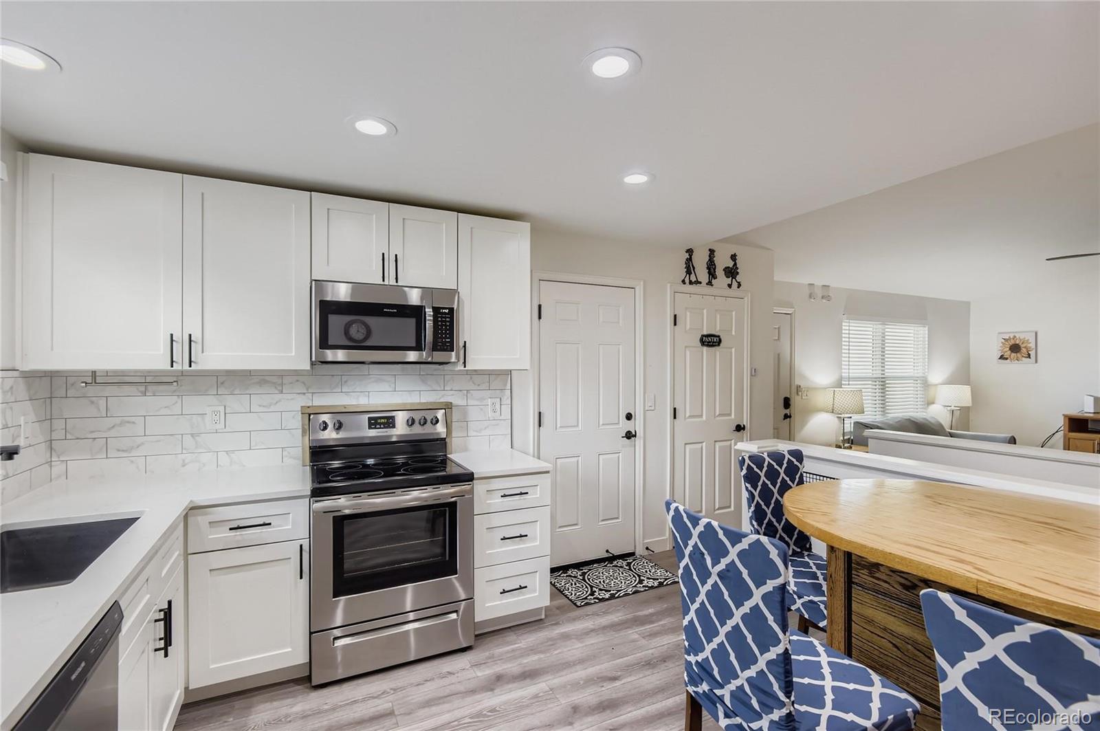 MLS Image #10 for 19554 e princeton place,aurora, Colorado