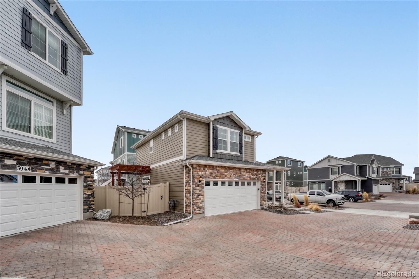 MLS Image #2 for 3934 n quatar court,aurora, Colorado