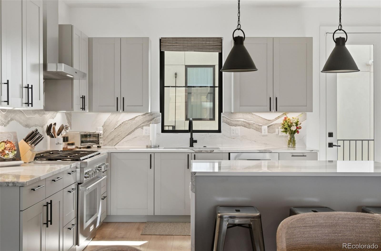 MLS Image #16 for 4254 e 8th place,denver, Colorado