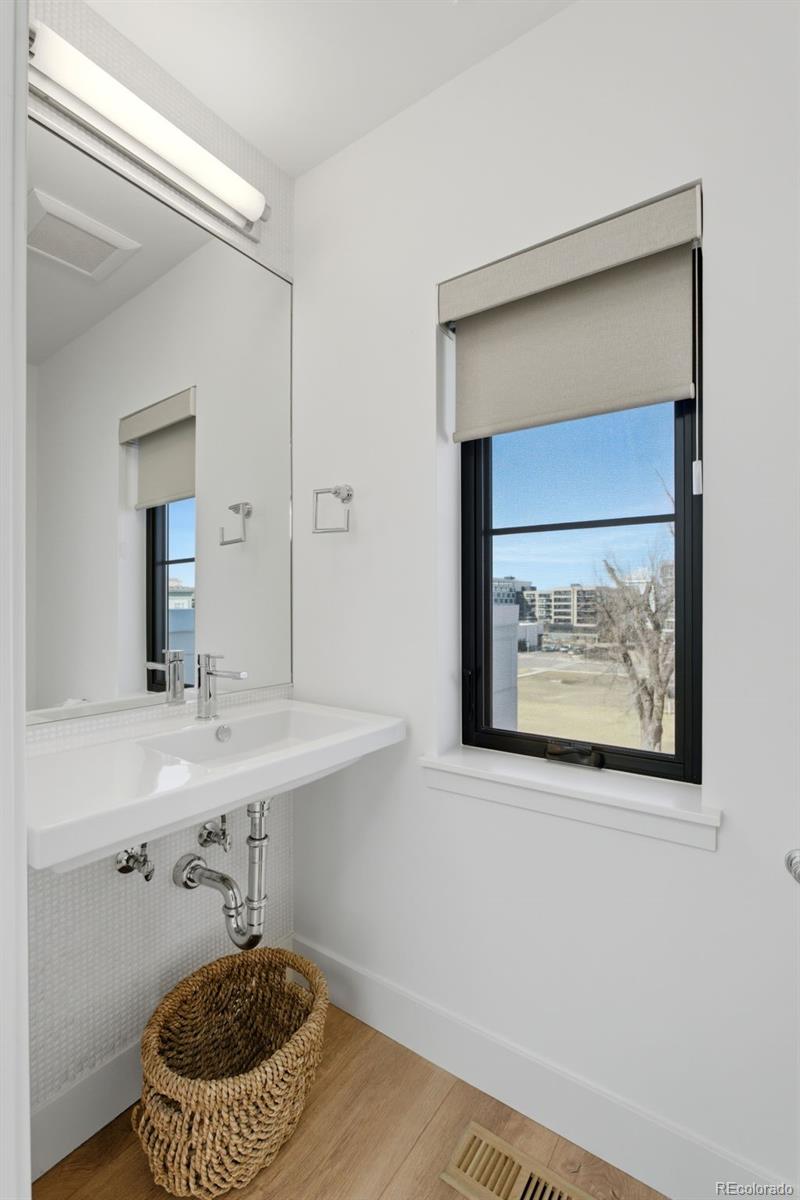 MLS Image #30 for 4254 e 8th place,denver, Colorado