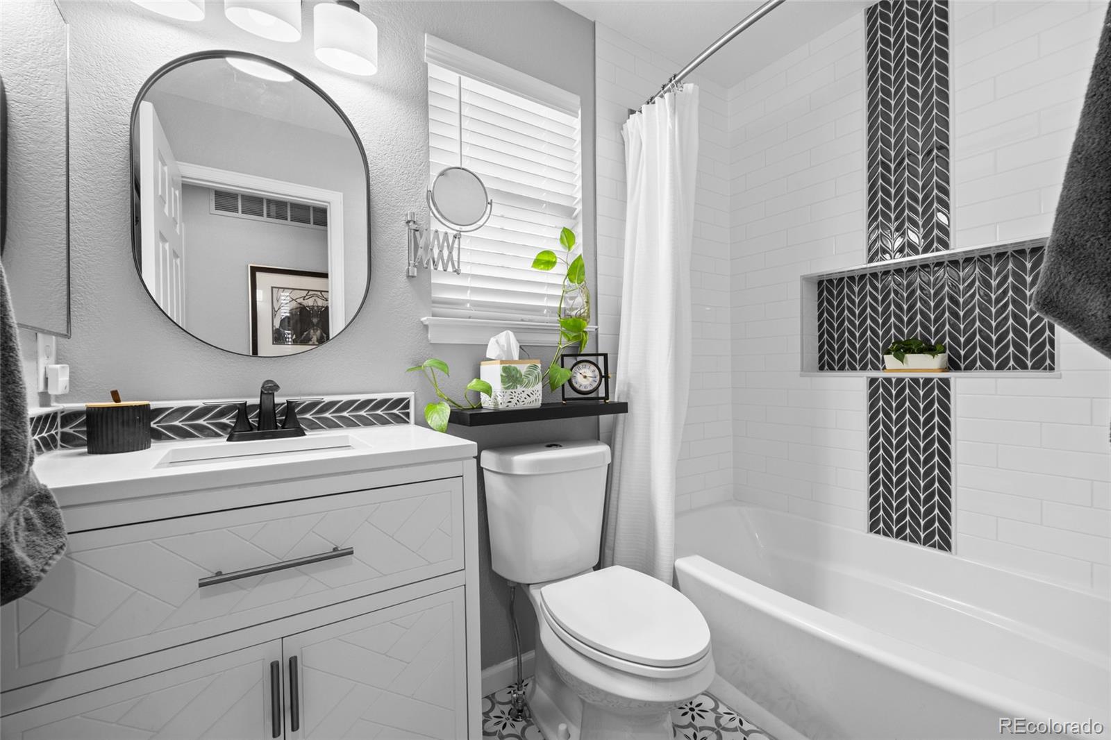 MLS Image #22 for 16348 e phillips lane,englewood, Colorado
