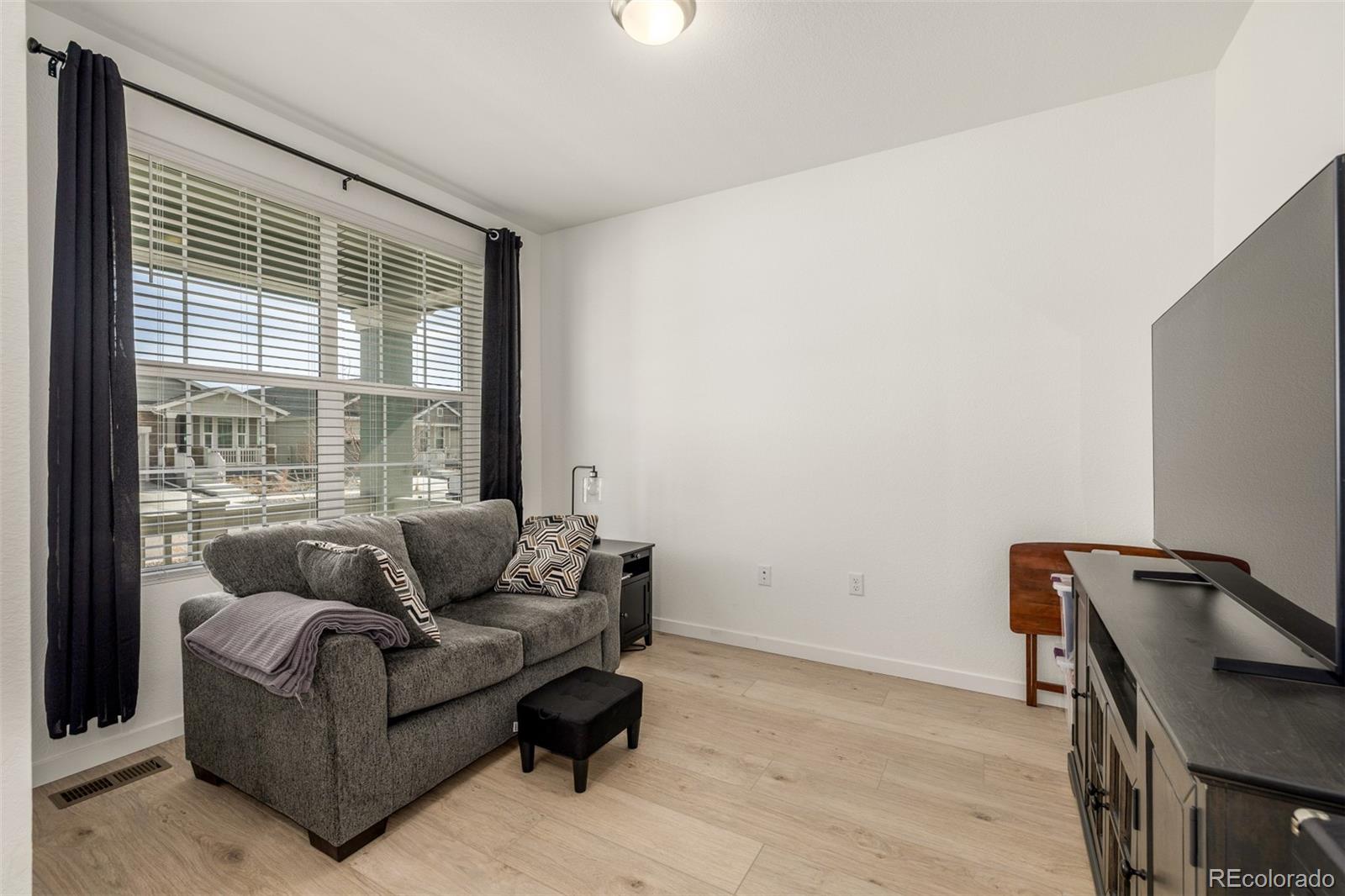 MLS Image #9 for 5125 n quemoy street,aurora, Colorado