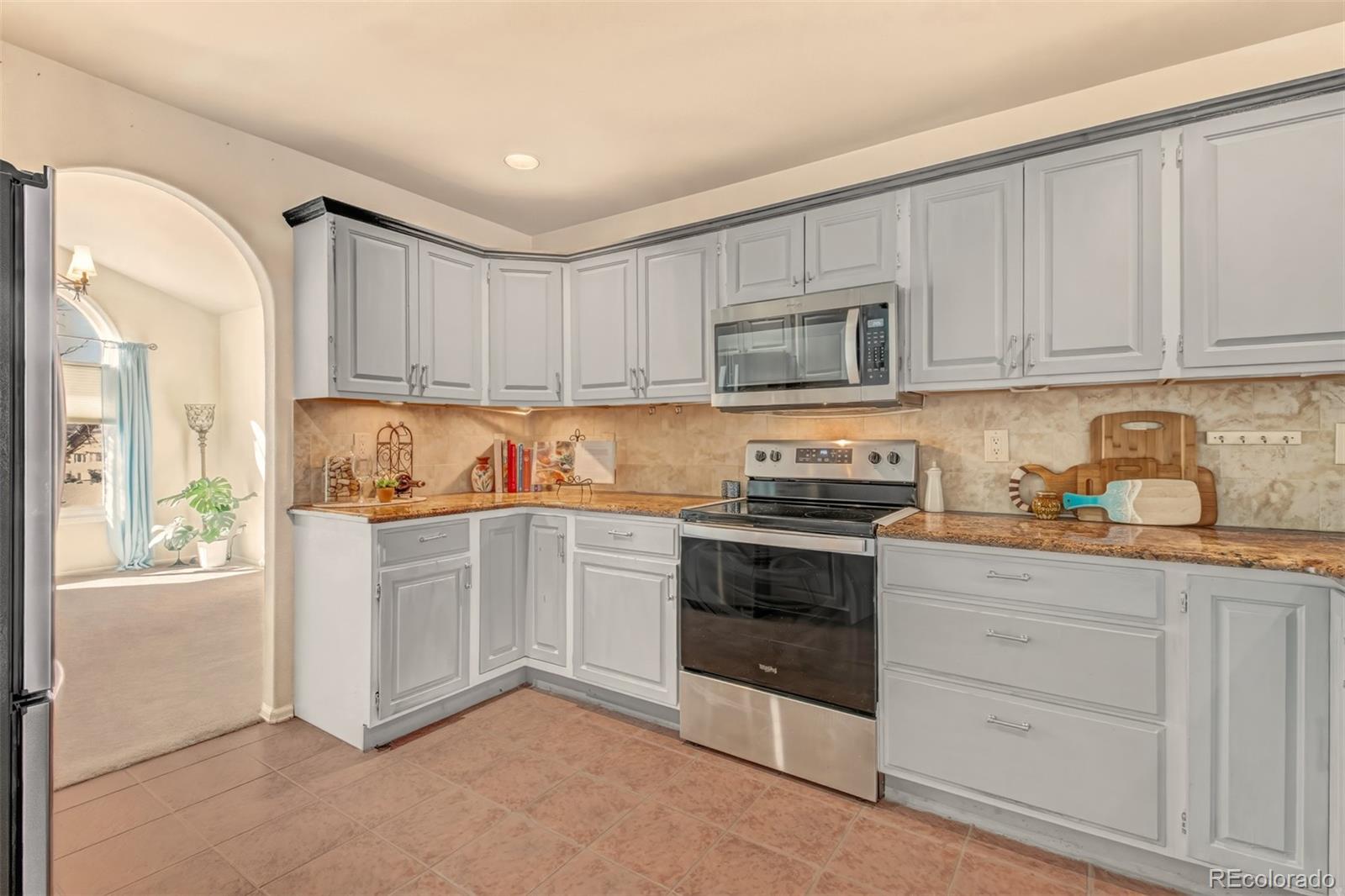 MLS Image #4 for 150  luxury lane,colorado springs, Colorado