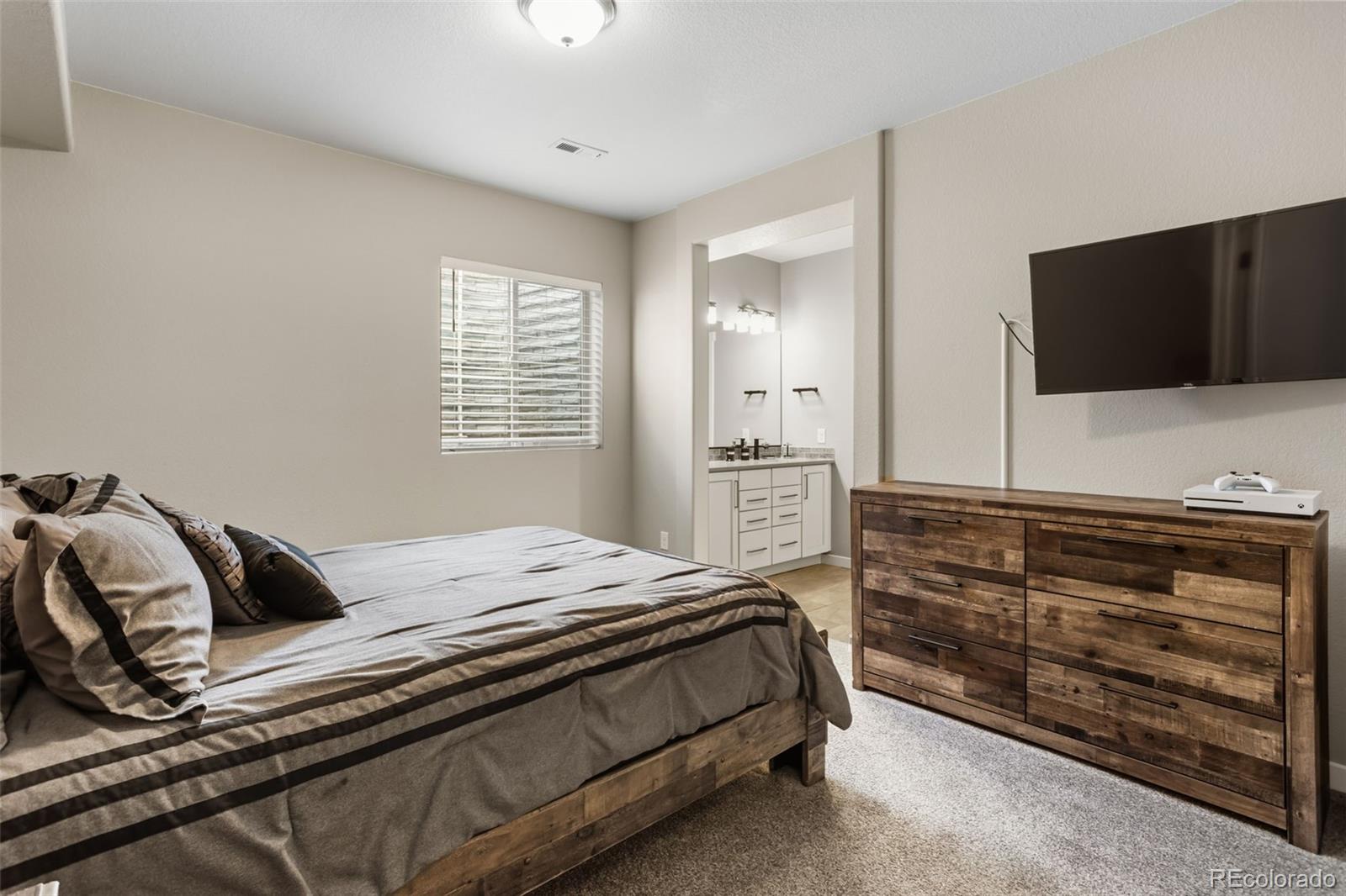 MLS Image #42 for 1992  walnut creek court,colorado springs, Colorado