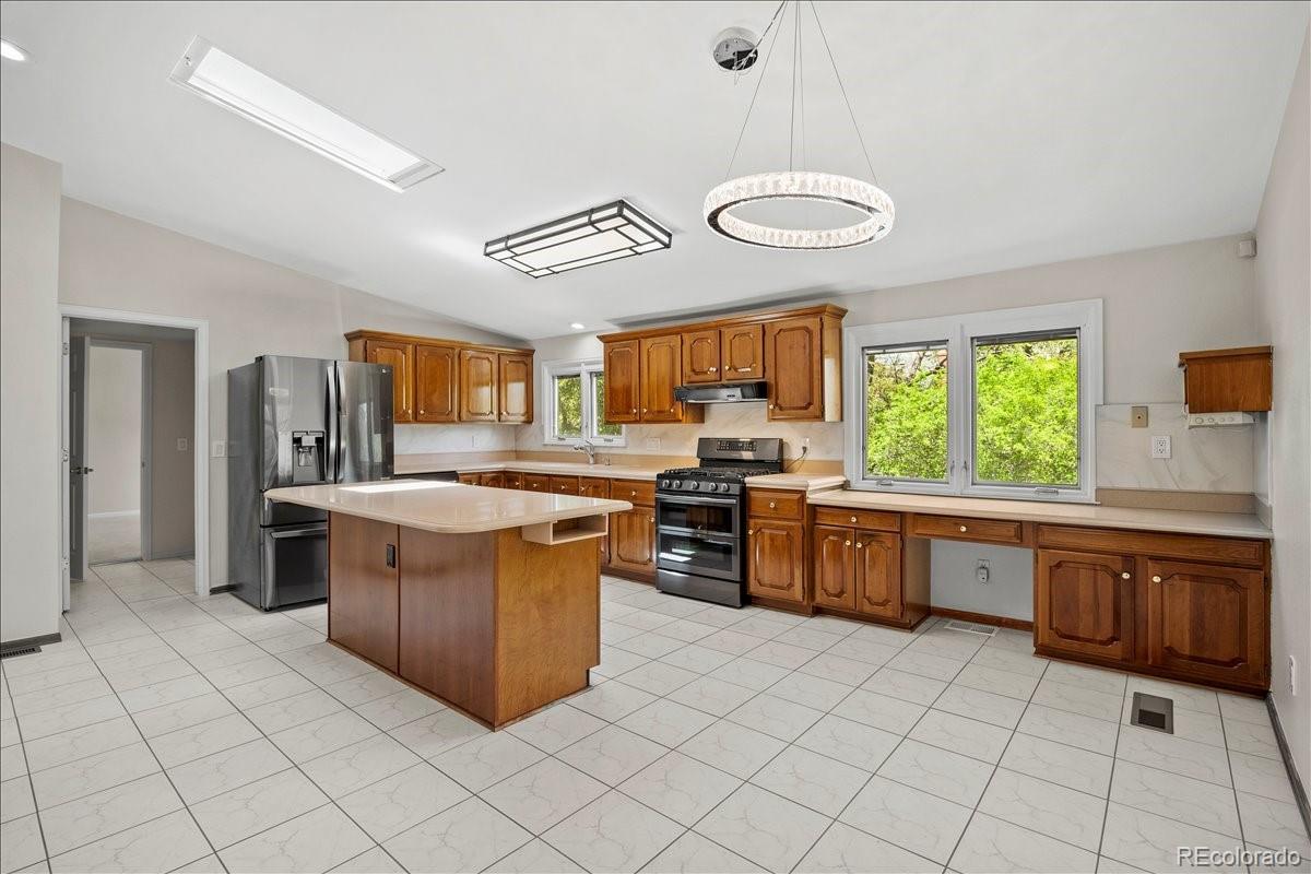 MLS Image #5 for 8017 e geddes avenue,centennial, Colorado