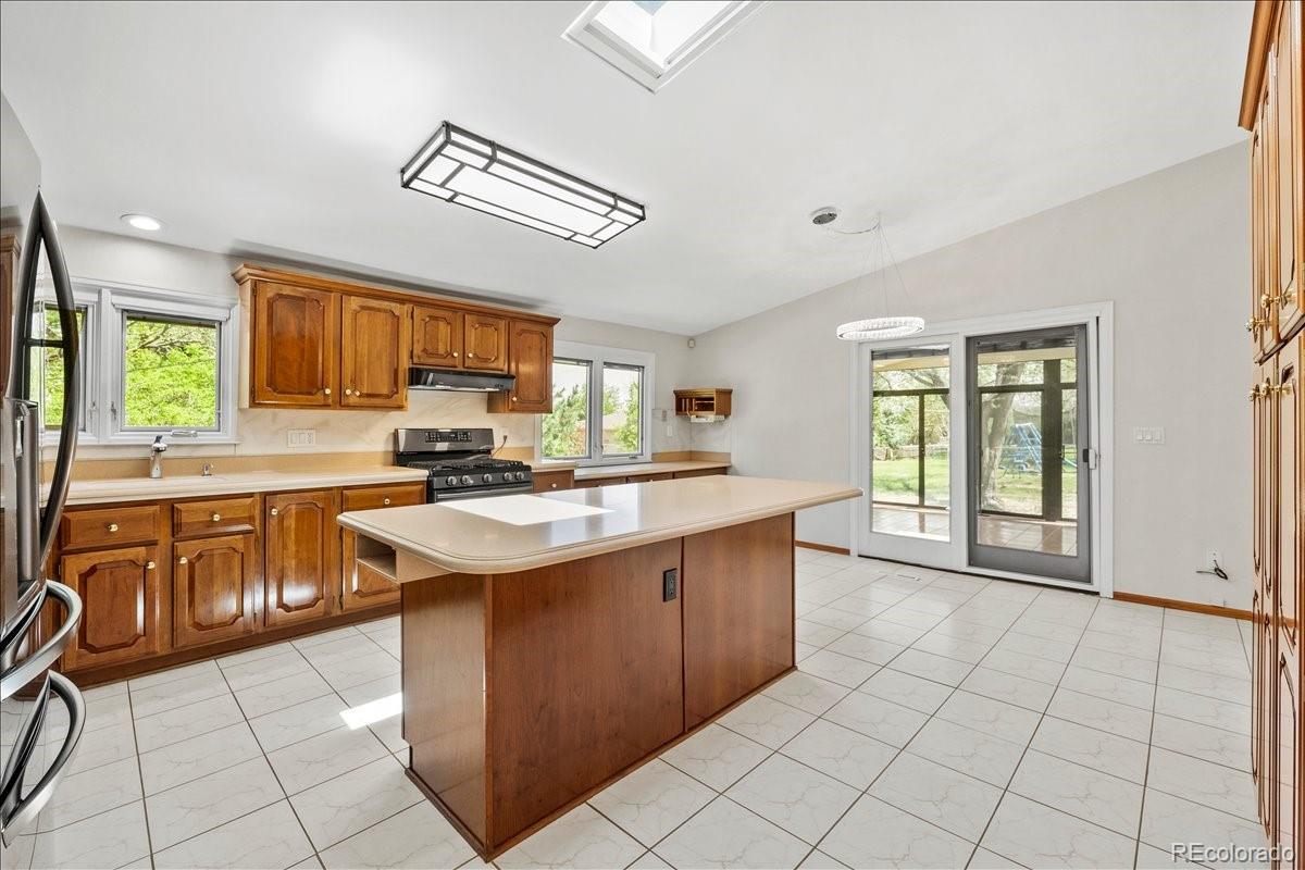 MLS Image #7 for 8017 e geddes avenue,centennial, Colorado