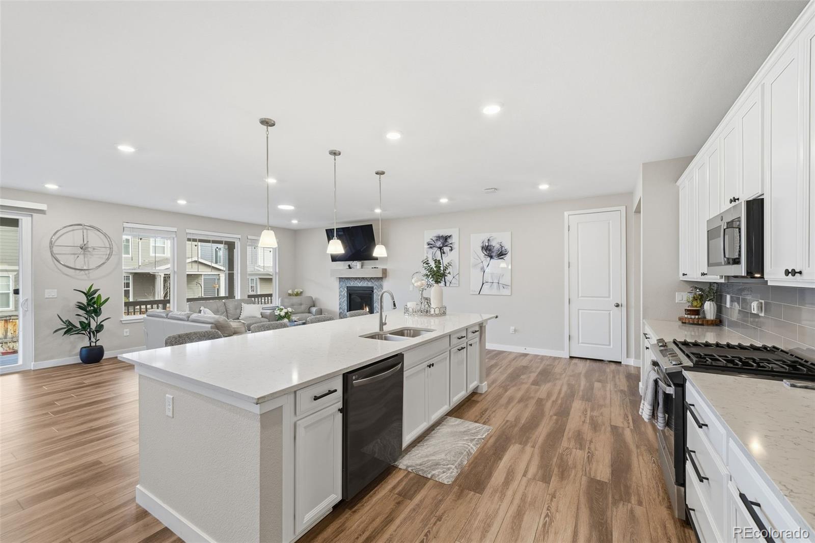 MLS Image #5 for 17668  eclipse street,broomfield, Colorado