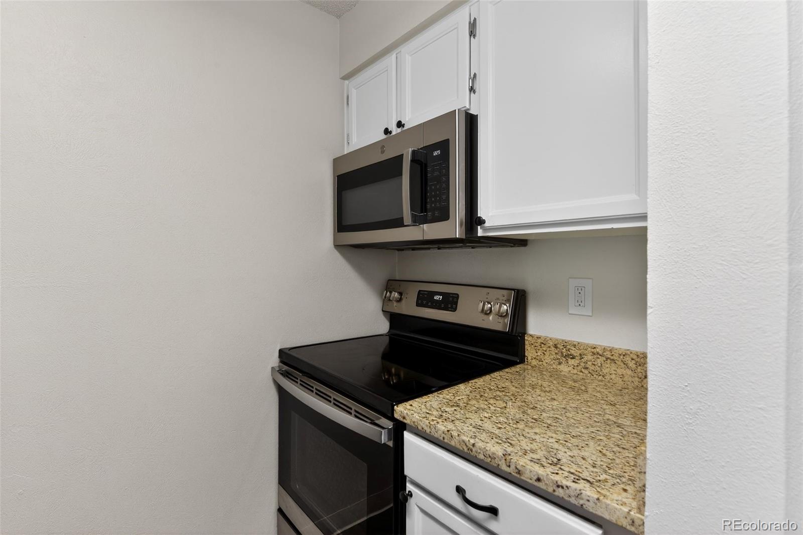 MLS Image #14 for 13873 e lehigh avenue,aurora, Colorado