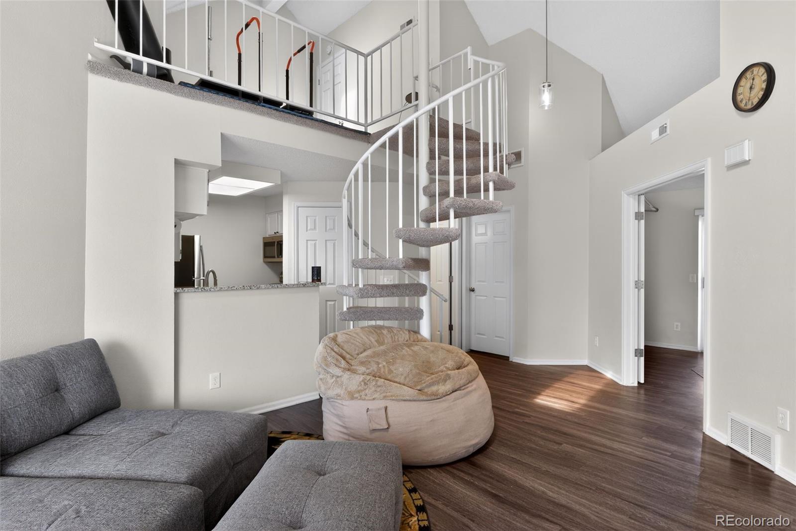 MLS Image #5 for 13873 e lehigh avenue,aurora, Colorado