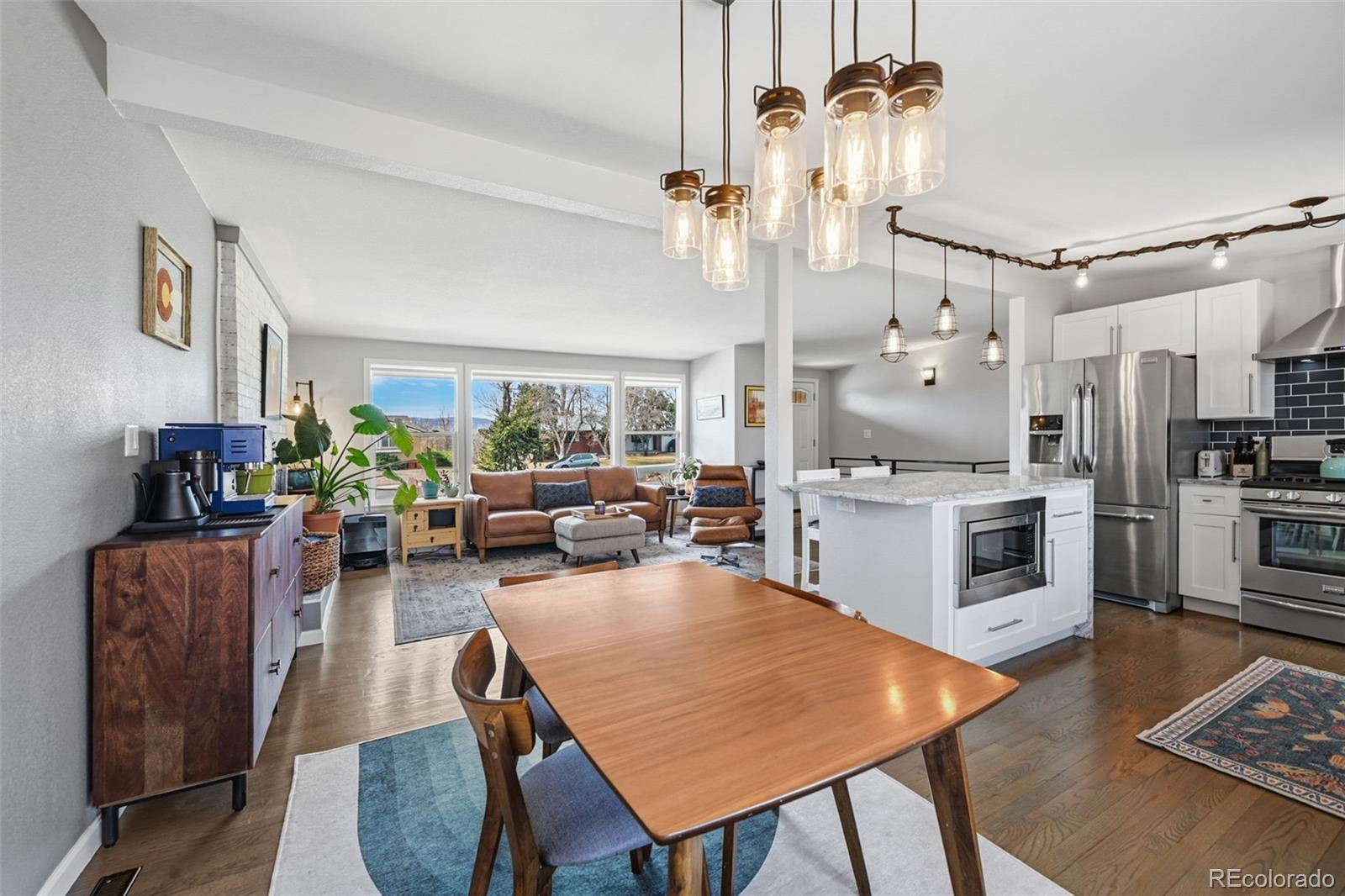 MLS Image #11 for 323 e briarwood drive,centennial, Colorado