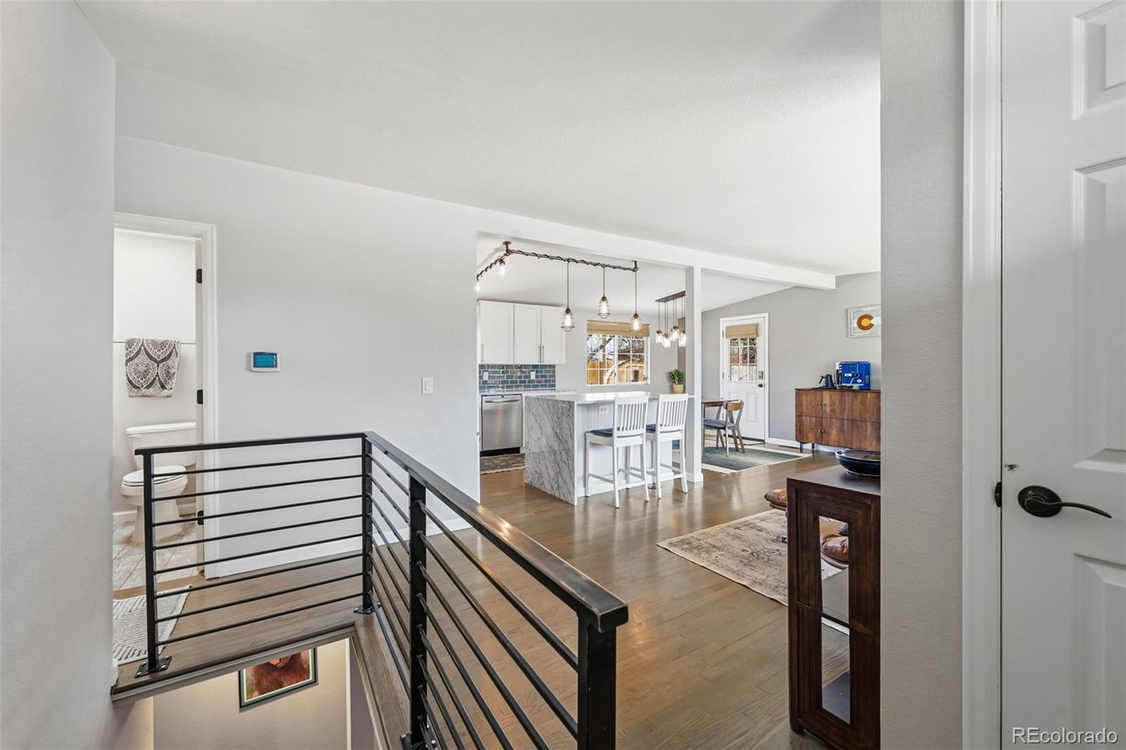 MLS Image #4 for 323 e briarwood drive,centennial, Colorado