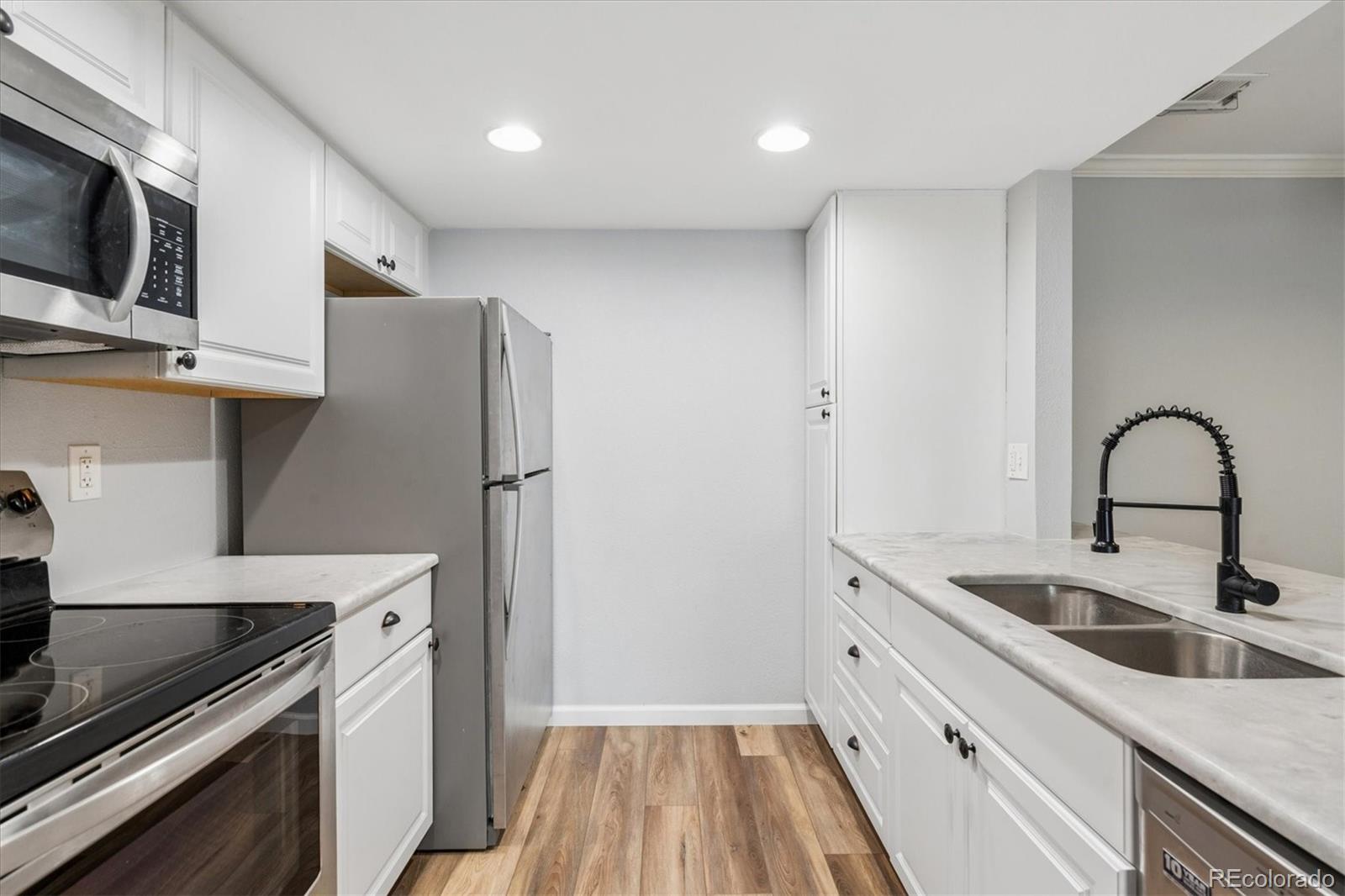 MLS Image #7 for 7730 w 87th drive,arvada, Colorado