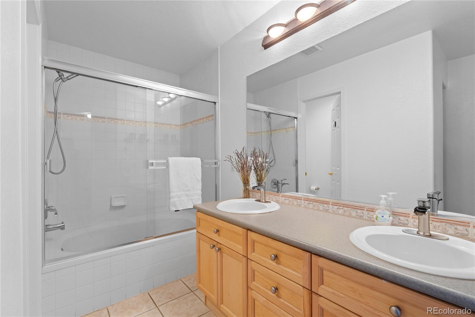 MLS Image #23 for 4600 e louisiana avenue,denver, Colorado